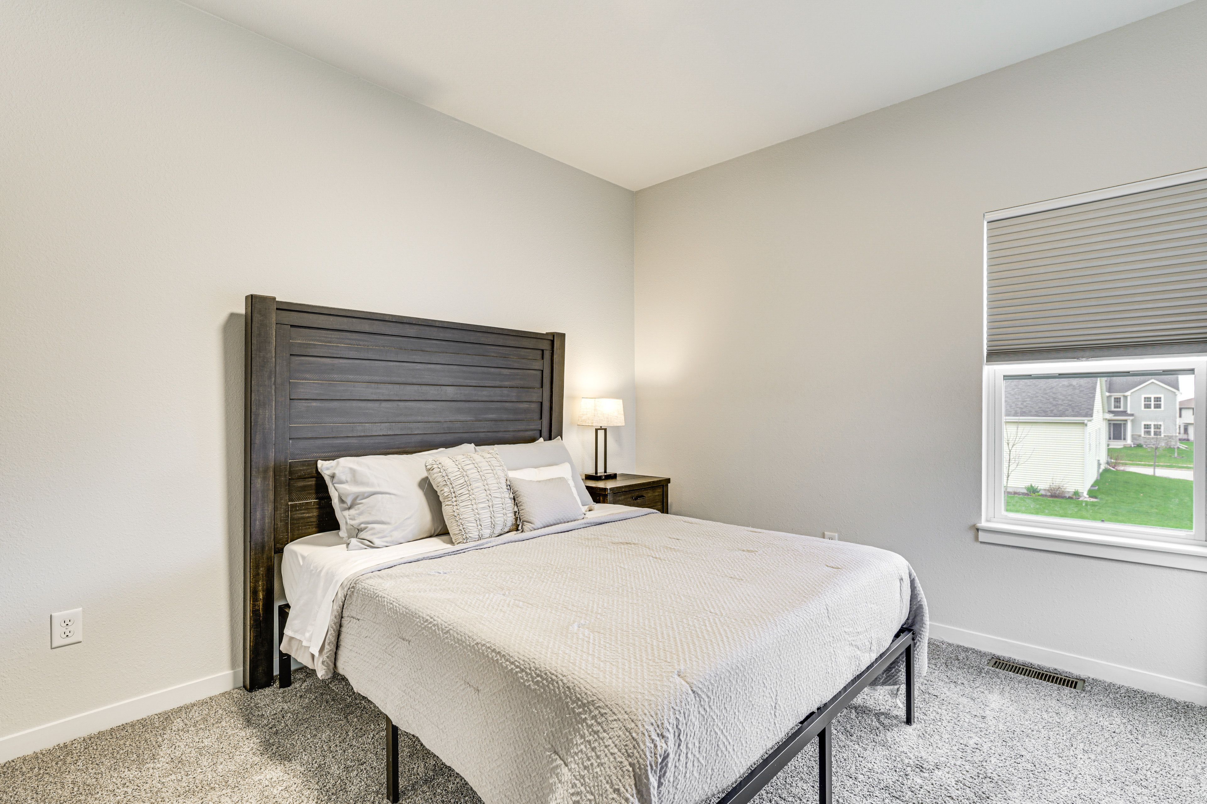 Bedroom 2 | Queen Bed | Main Level