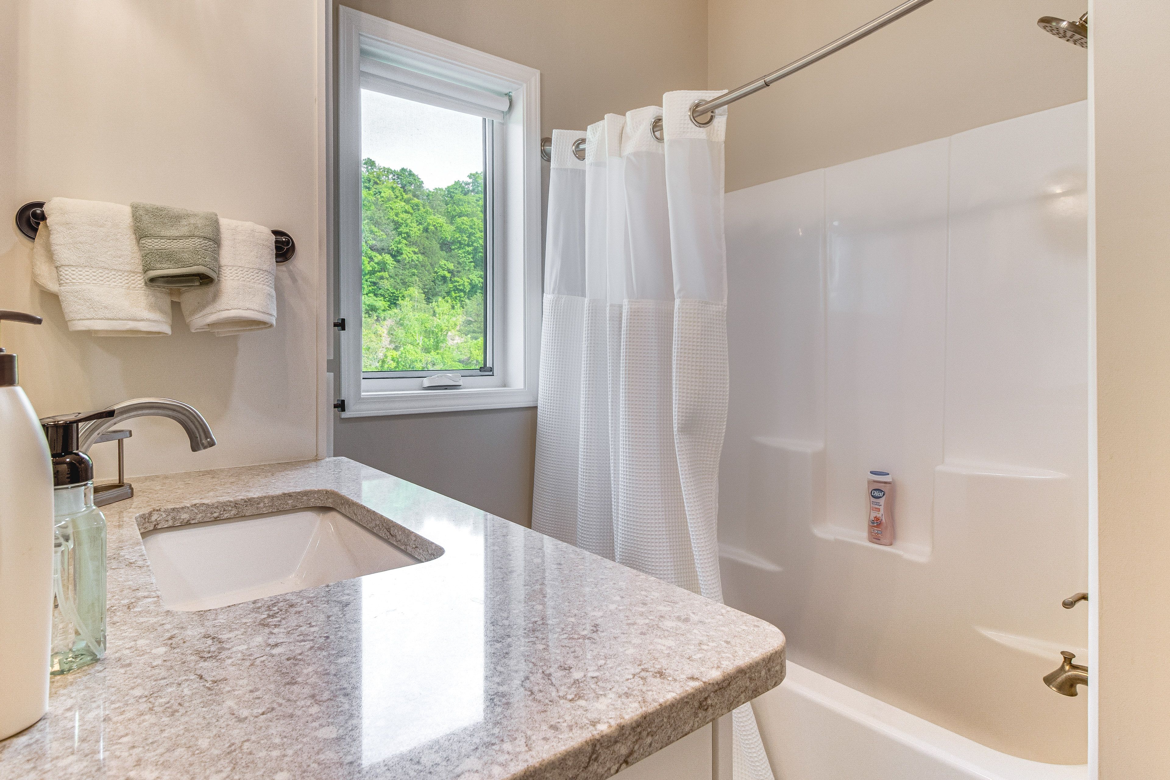 En-Suite Bathroom | 2nd Floor