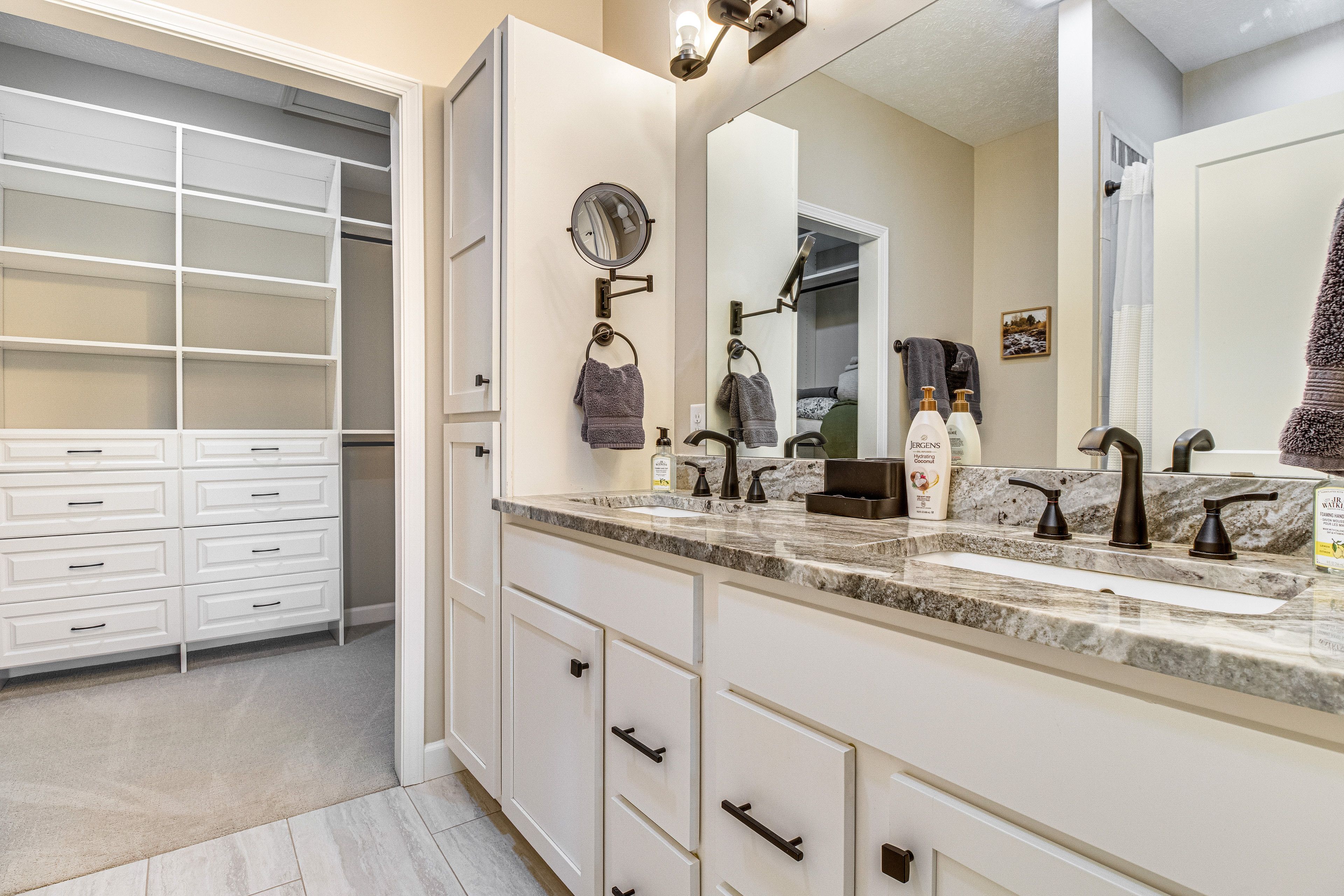 En-Suite Bathroom | Walk-In Closet | 2nd Floor