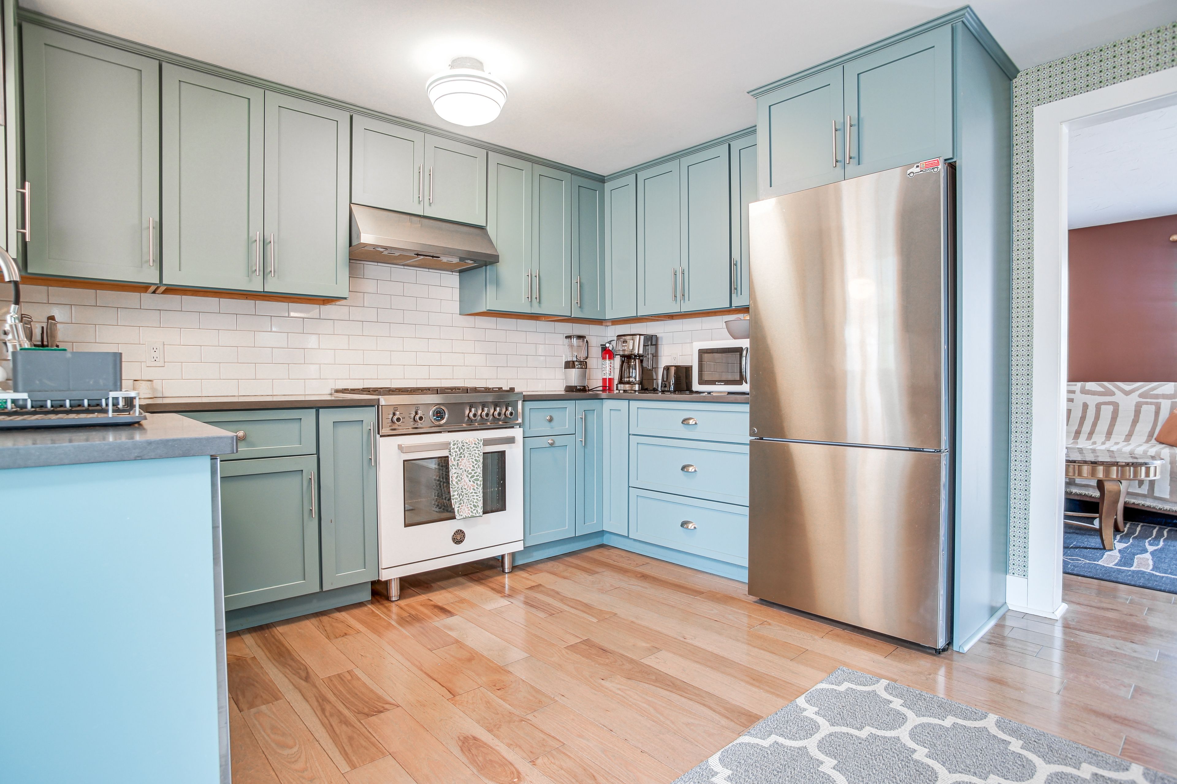Kitchen | 1st Floor | Cooking Basics | Trash Bags/Paper Towels