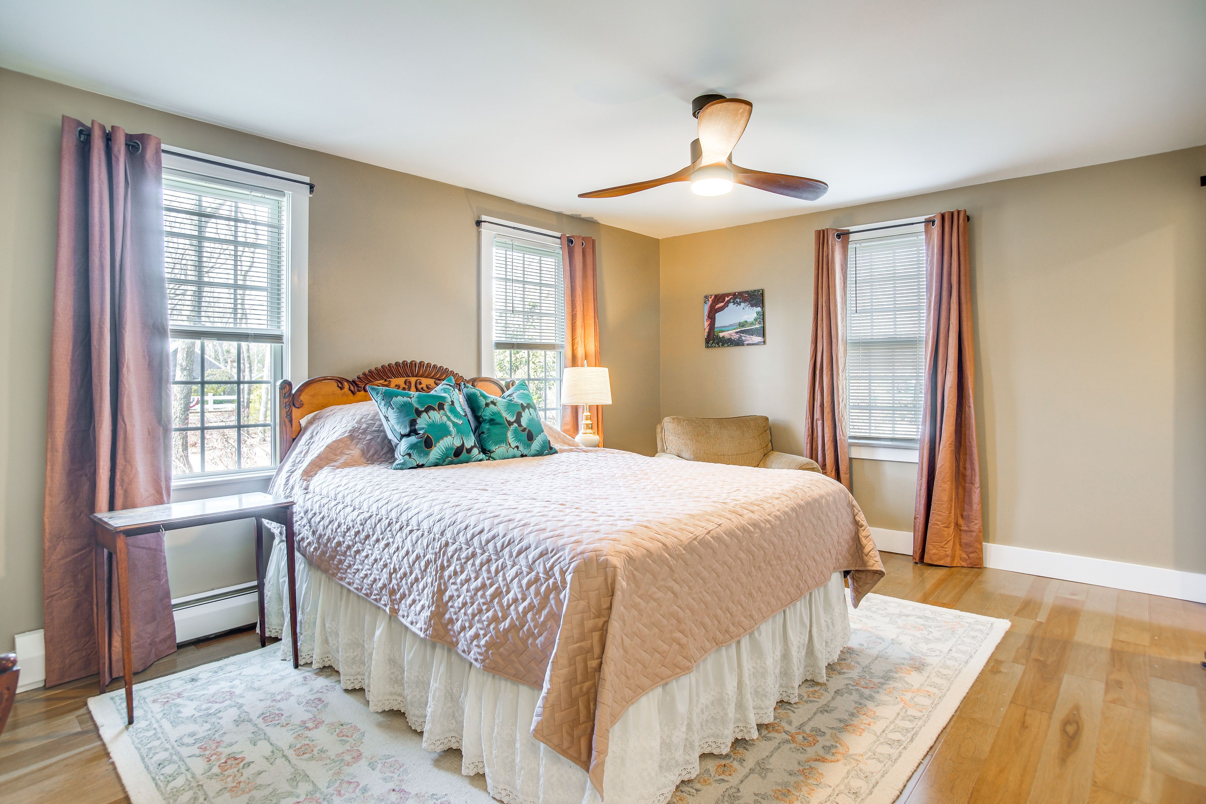 Bedroom 1 | Queen Bed | 1st Floor | Linens Provided | En-Suite | Walk-In Closet
