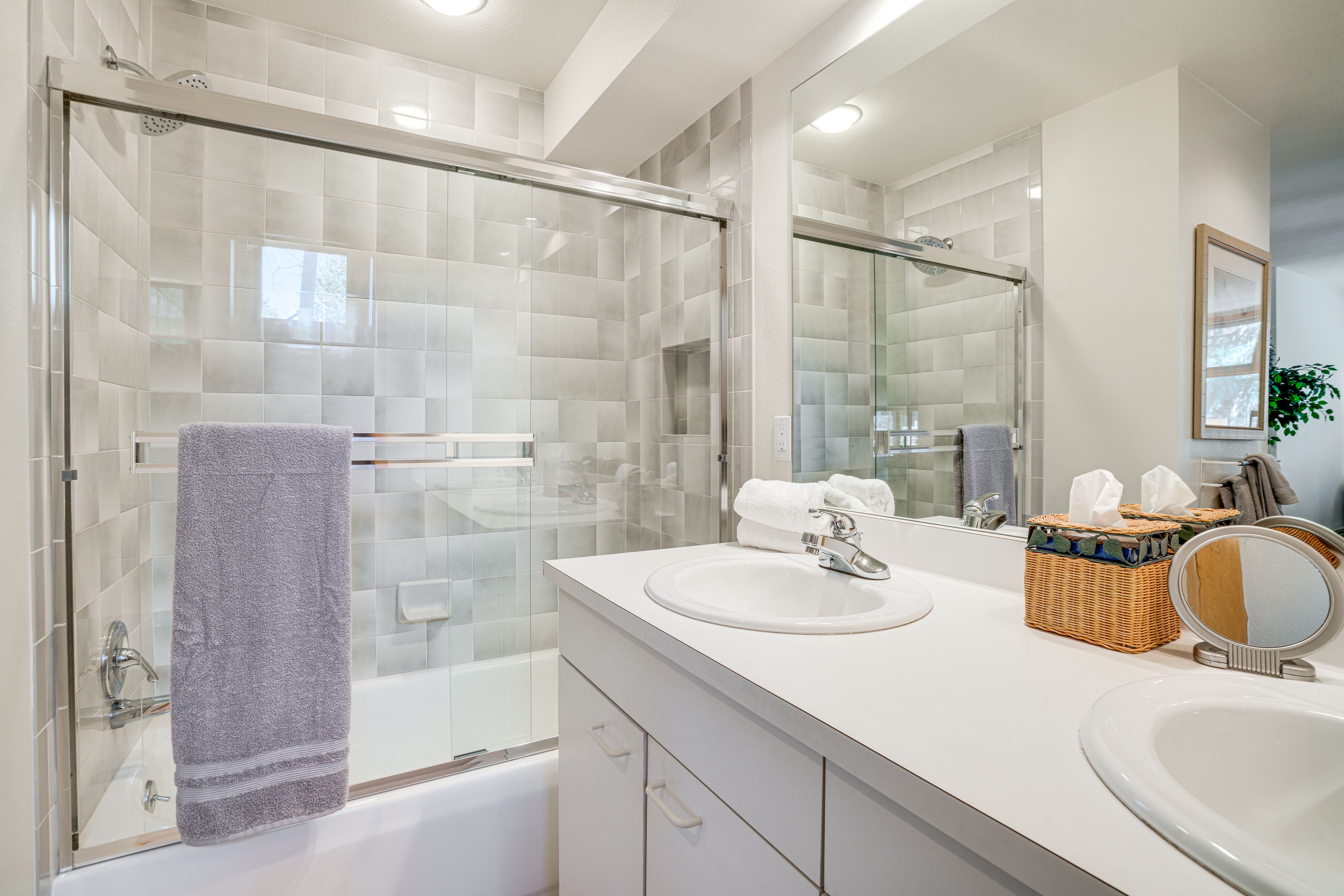 Bathroom | Towels Provided | 1st Floor