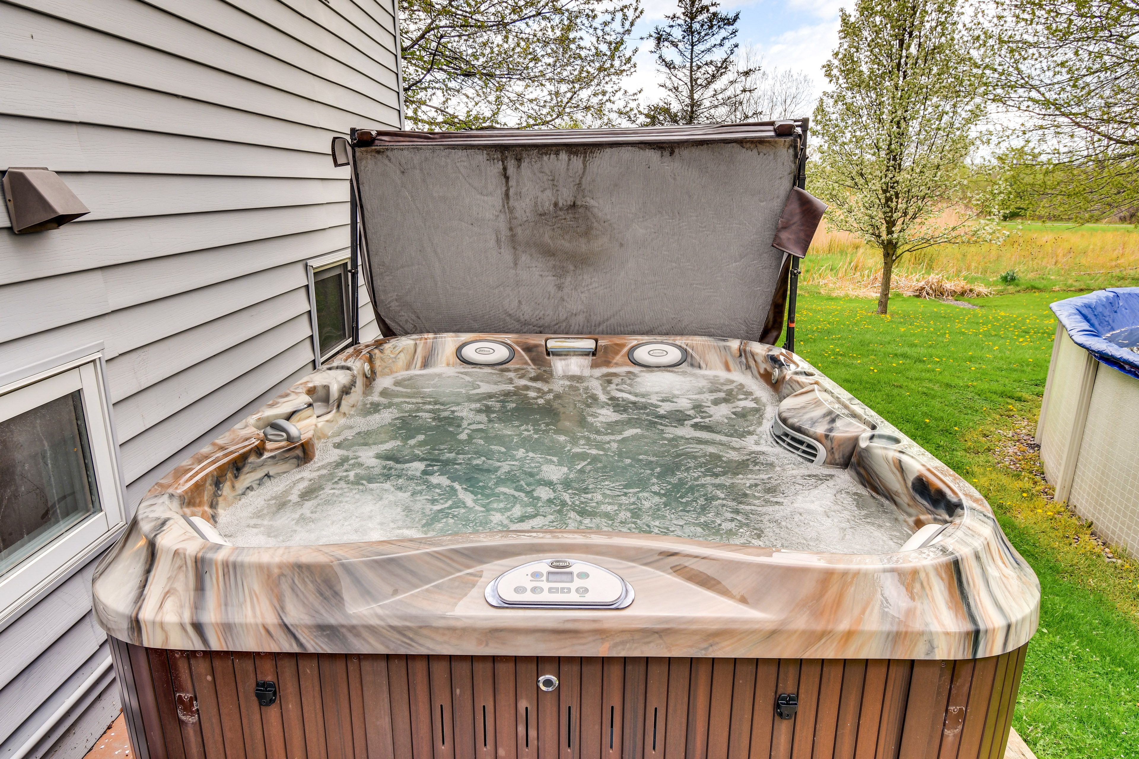 Private Hot Tub
