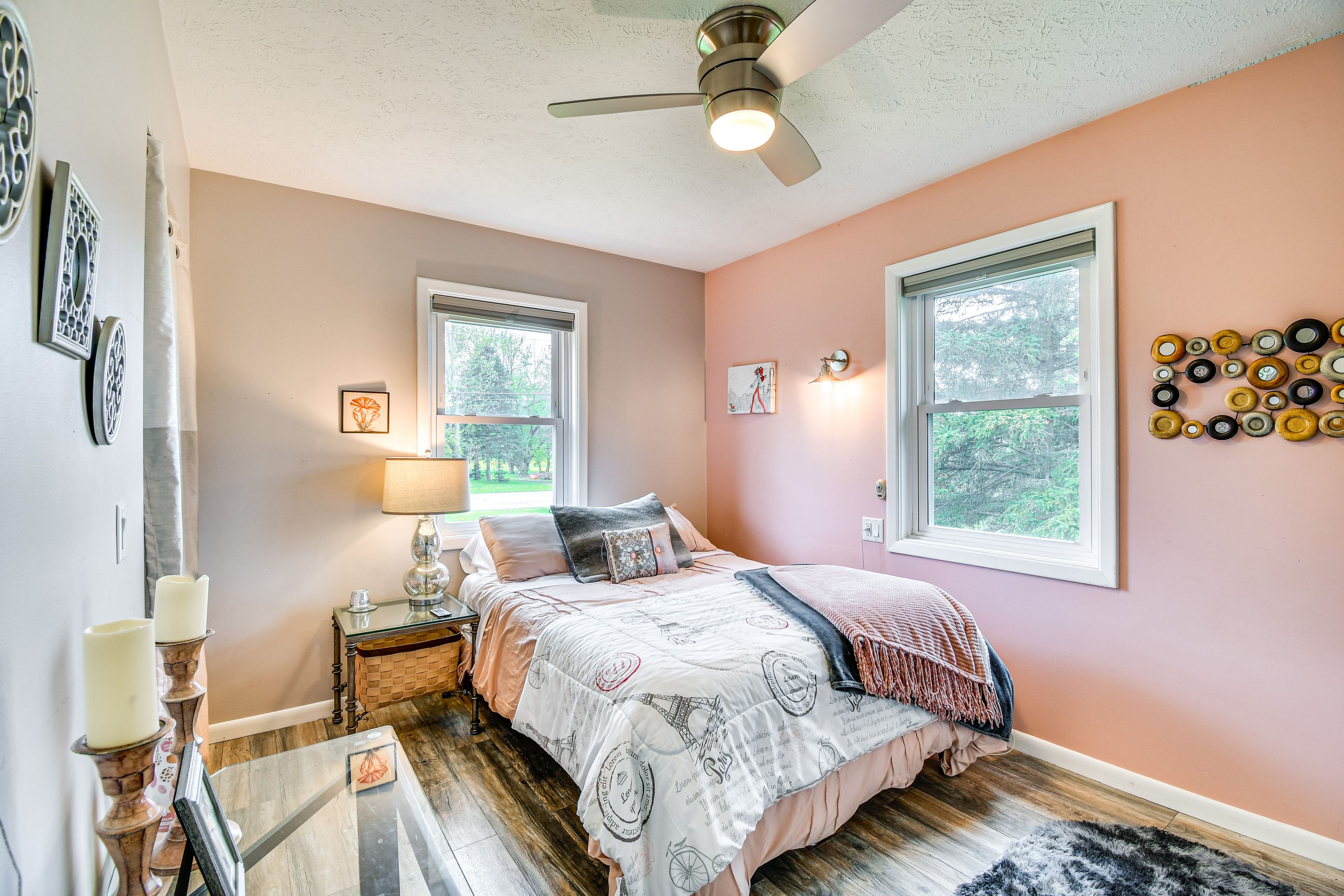 Bedroom 2 | Upper Level | Full Bed | Smart TV