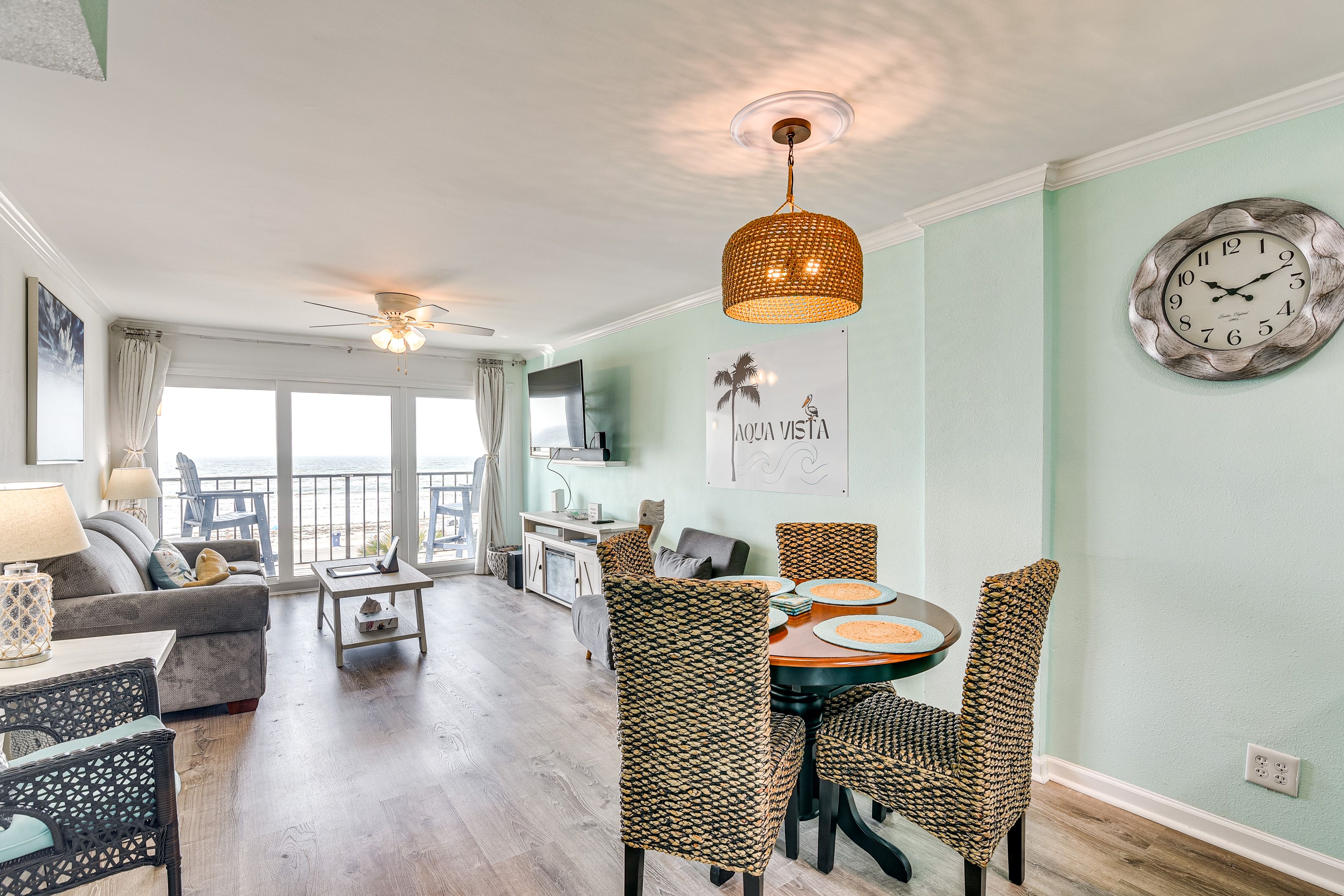Dining Area | Dishware/Flatware