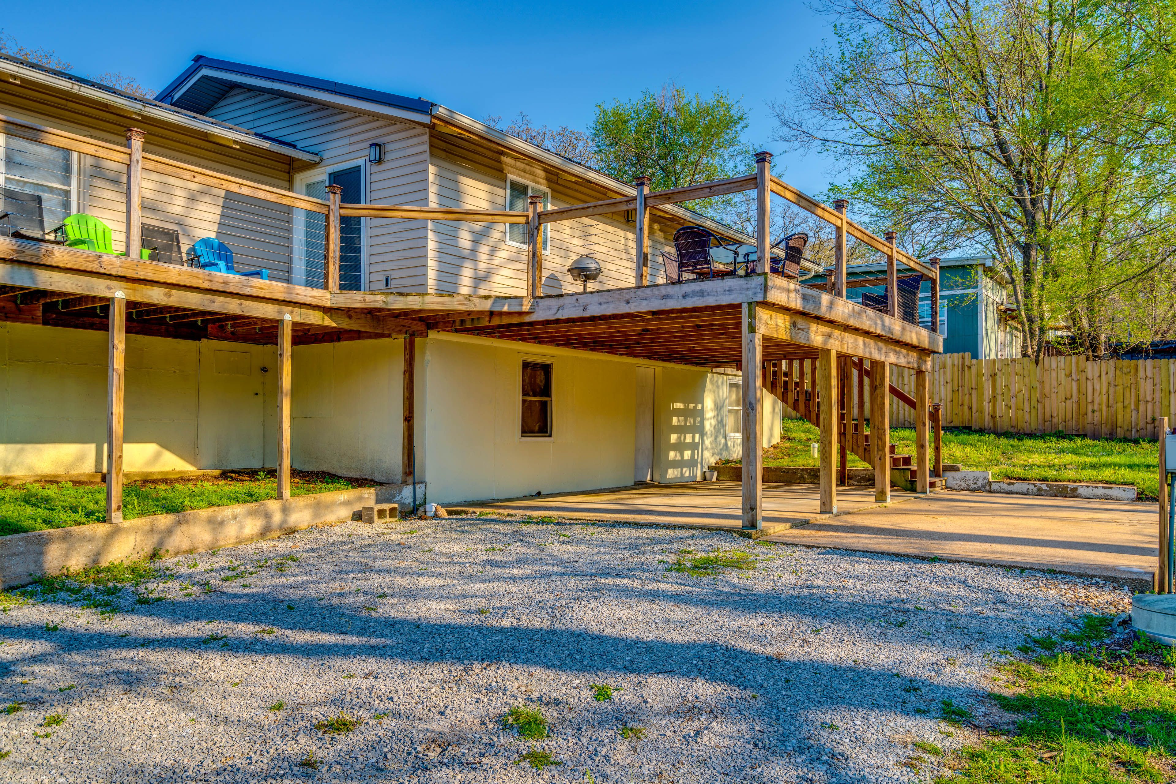 Parking | Front/Rear Driveways (5 Vehicles) | No Street Parking