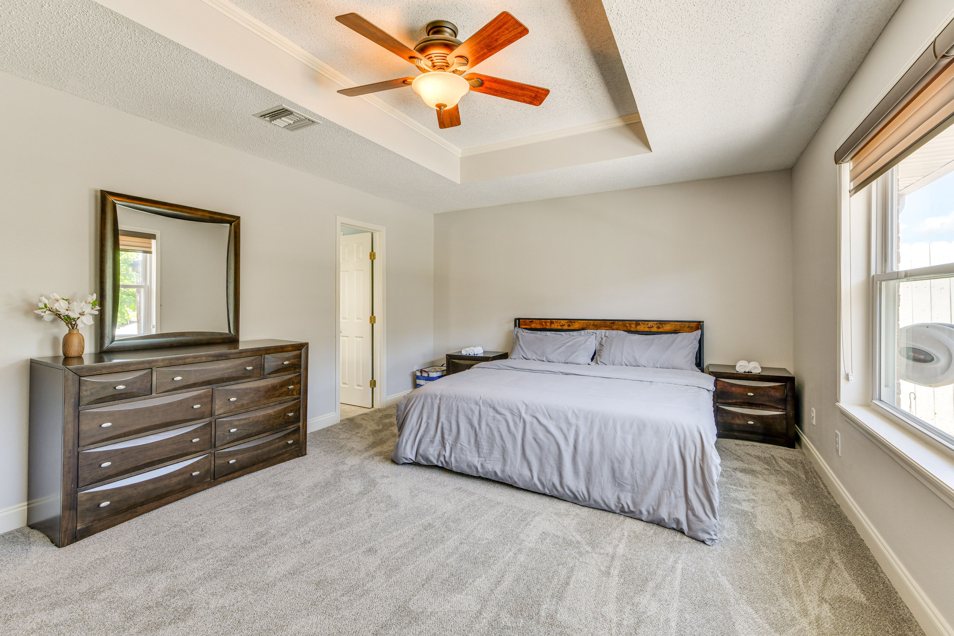 Bedroom 1 | King Bed | Linens Provided | Desk Workspace