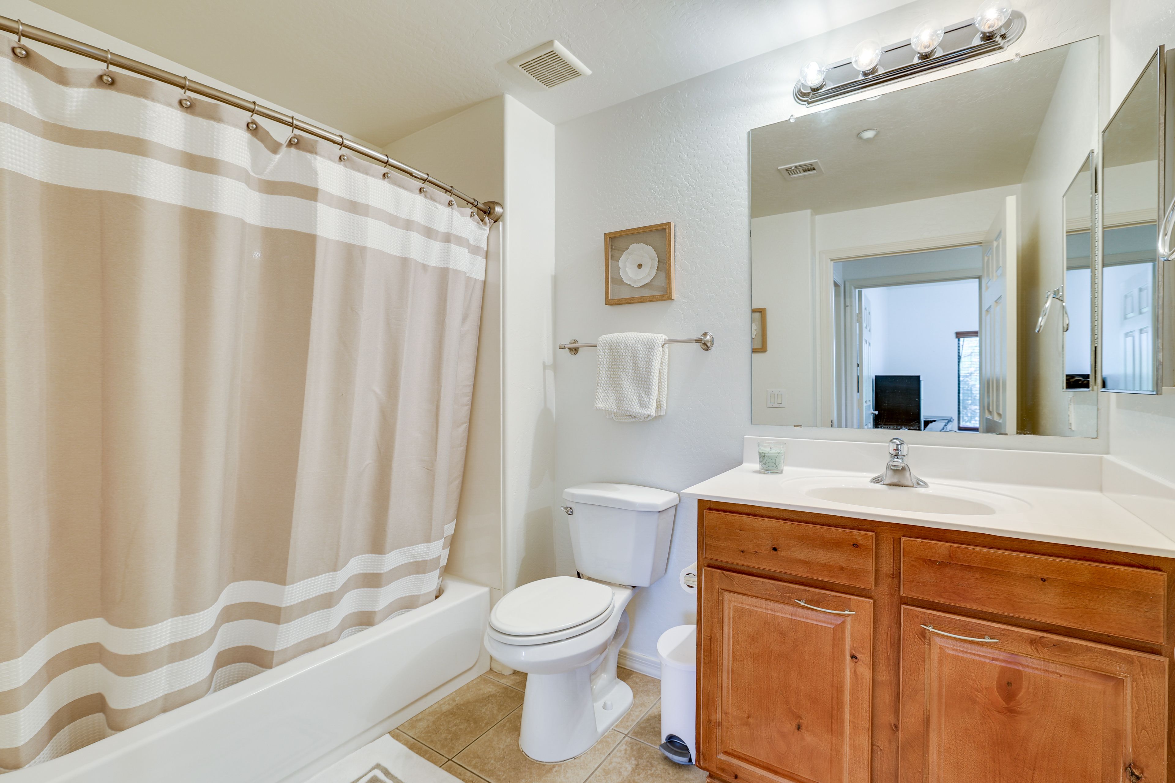 Full Bathroom