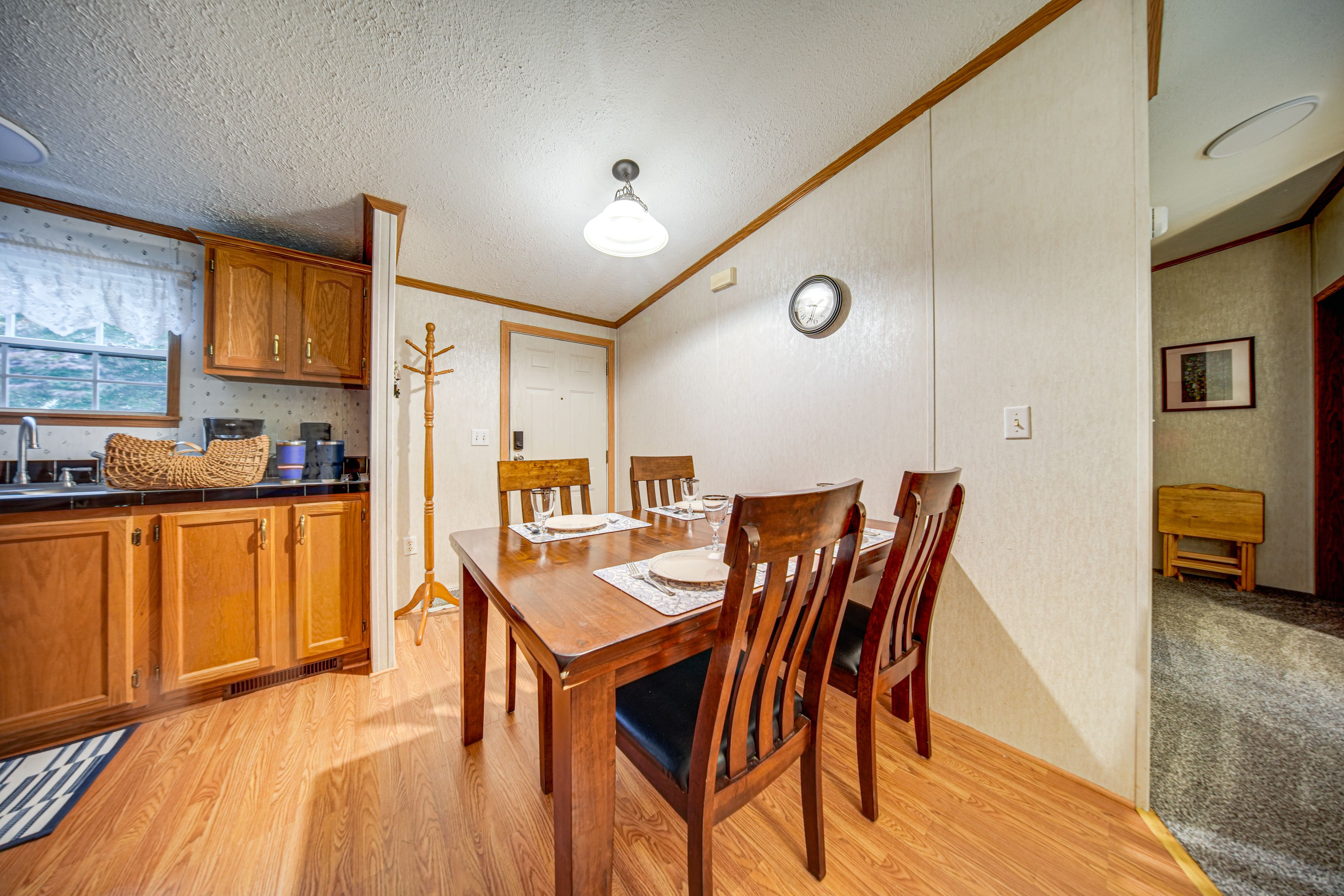 Kitchen | Air Fryer | 2 Dining Tables | Dishware & Flatware