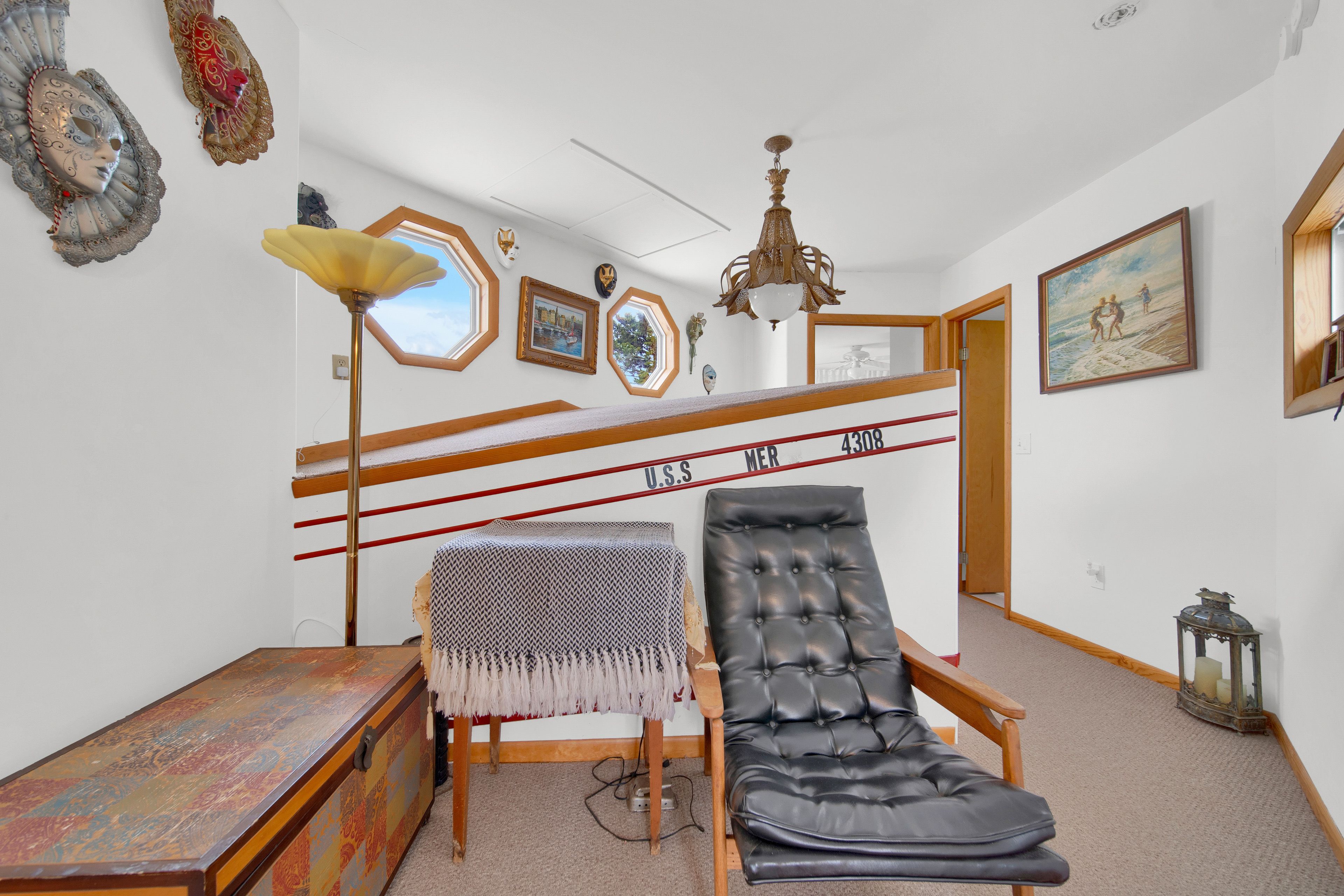 Sitting Room | 2nd Floor