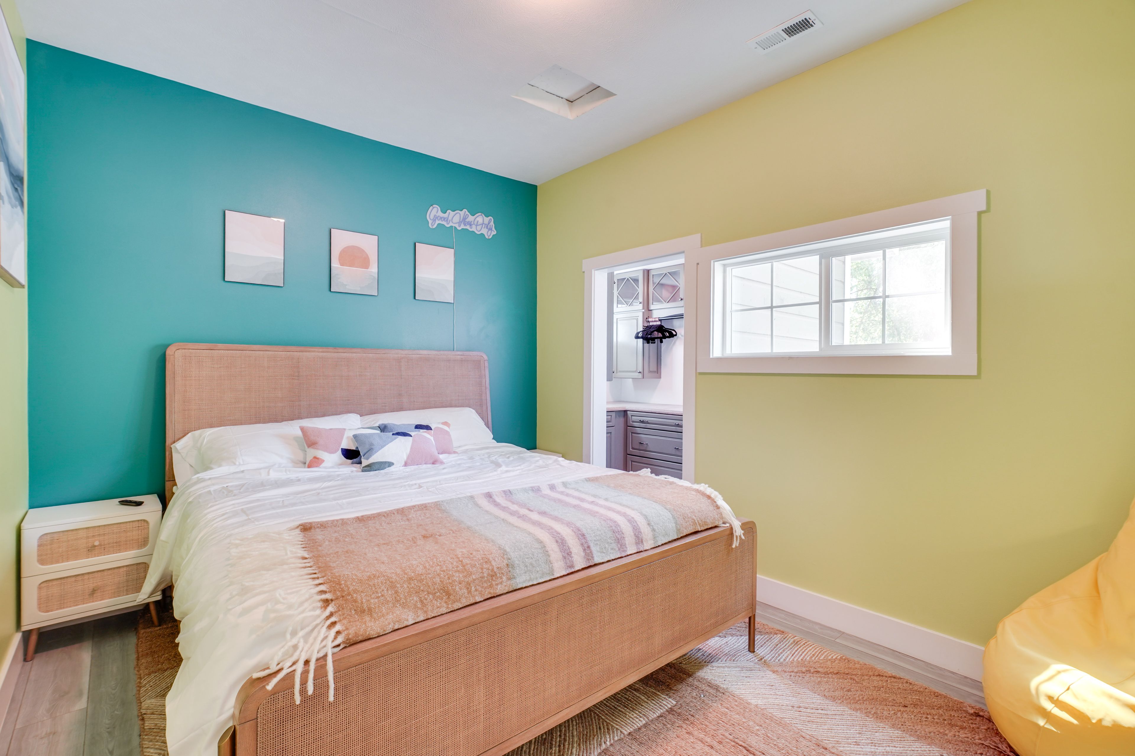 Bedroom 1 | King Bed | Smart TV | Linens Provided