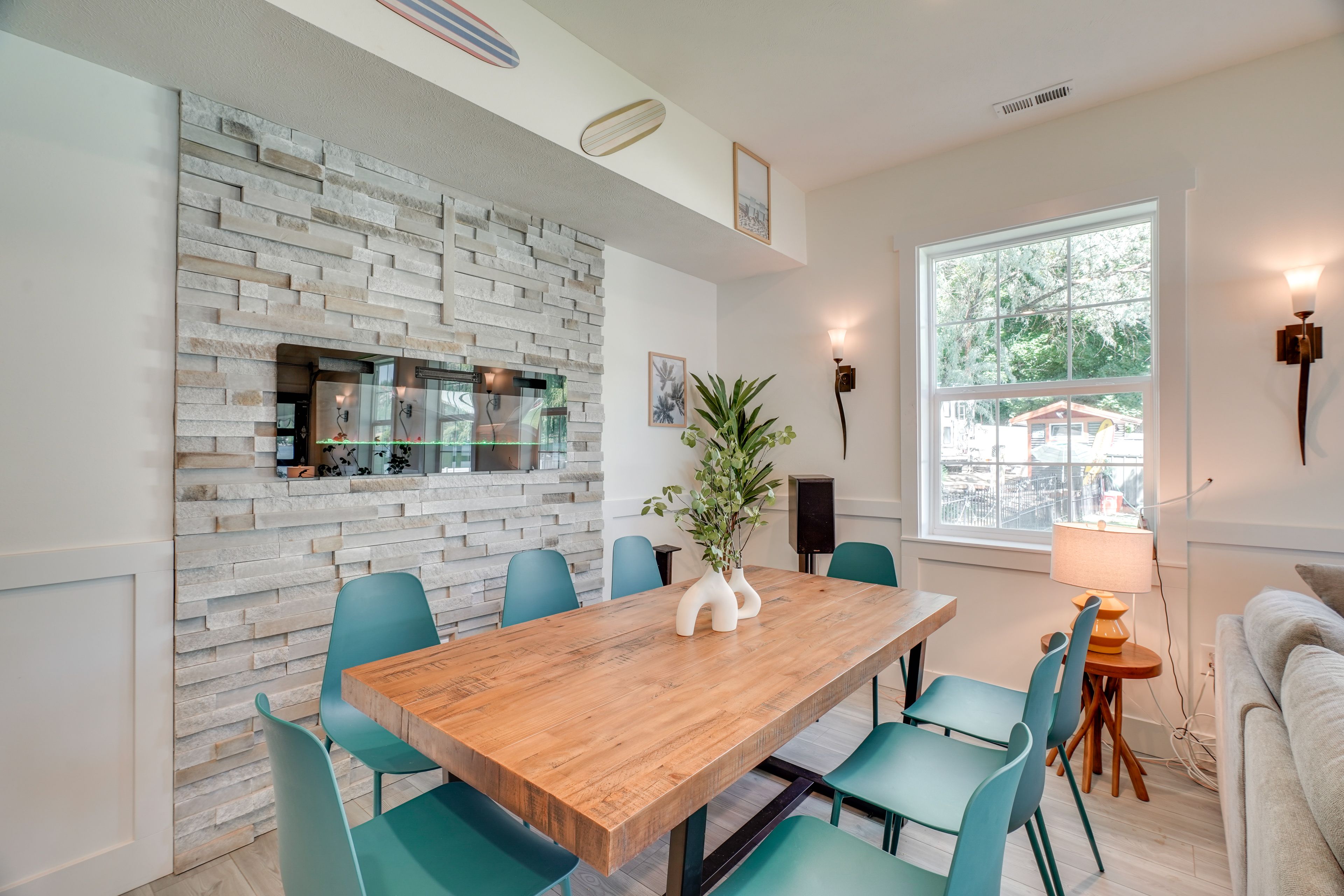 Dining Area | Electric Fireplace