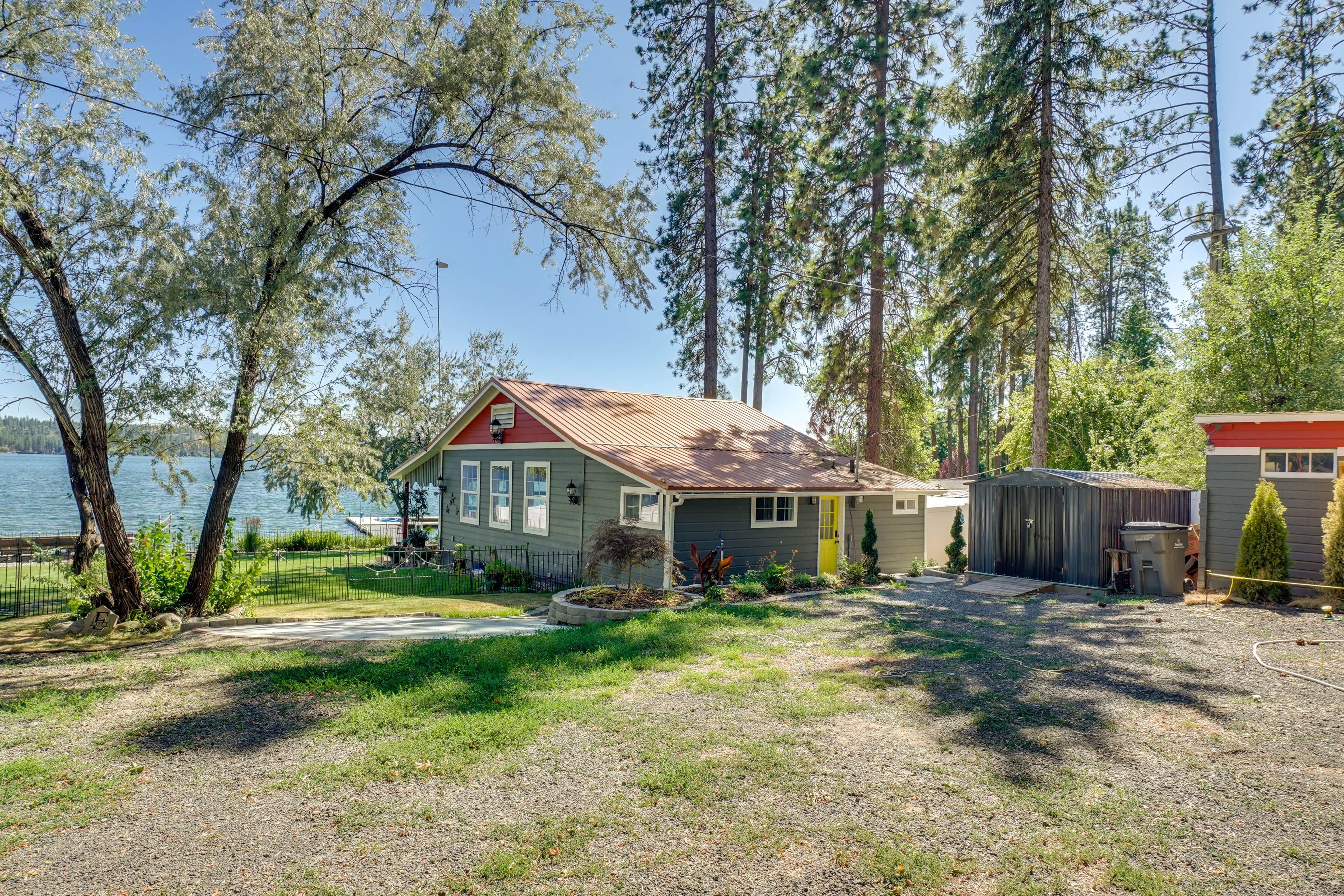 Parking | Driveway (4 Vehicles)