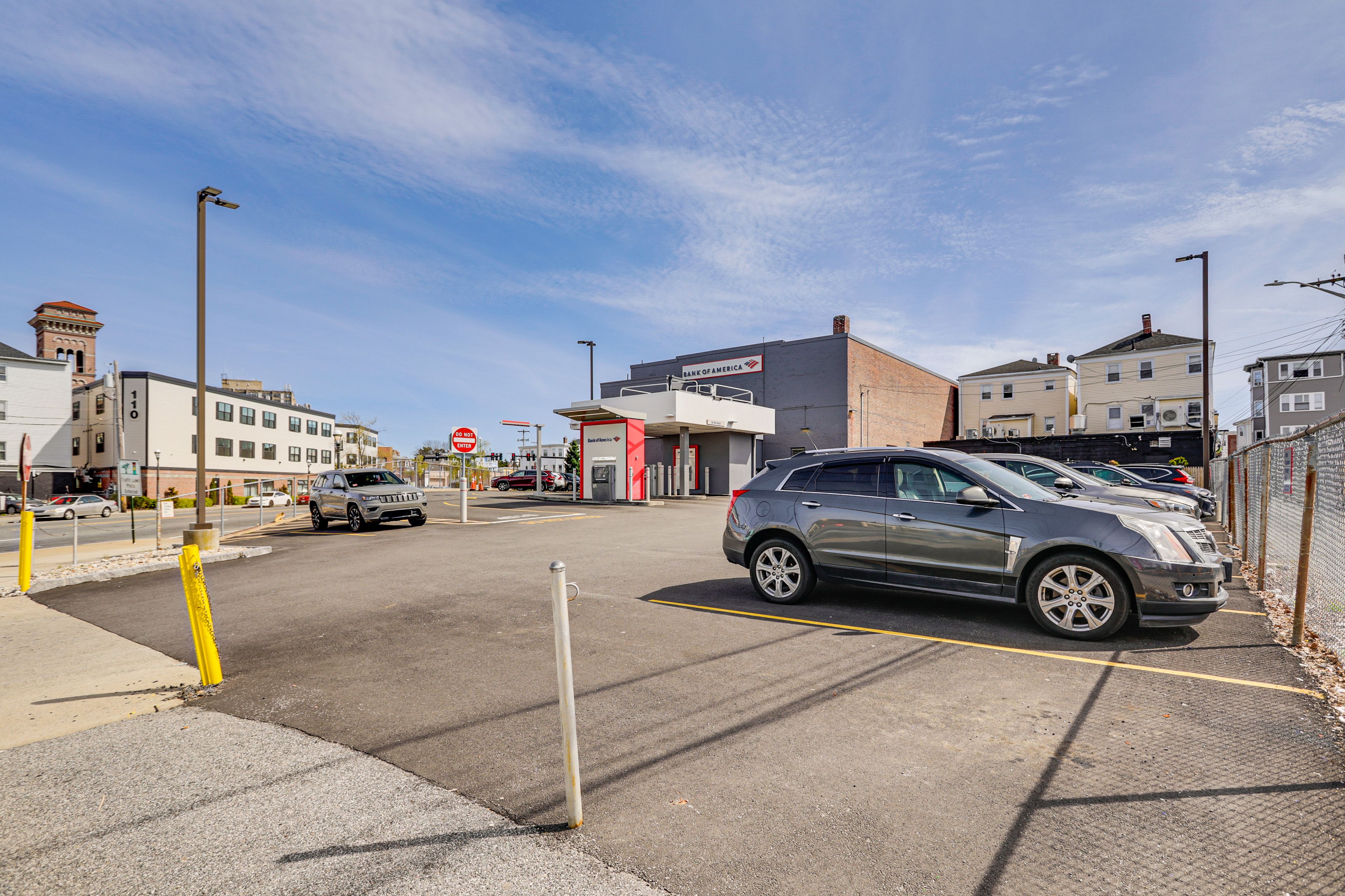 Parking | Public Lot (1 Vehicle) | Free Street Parking