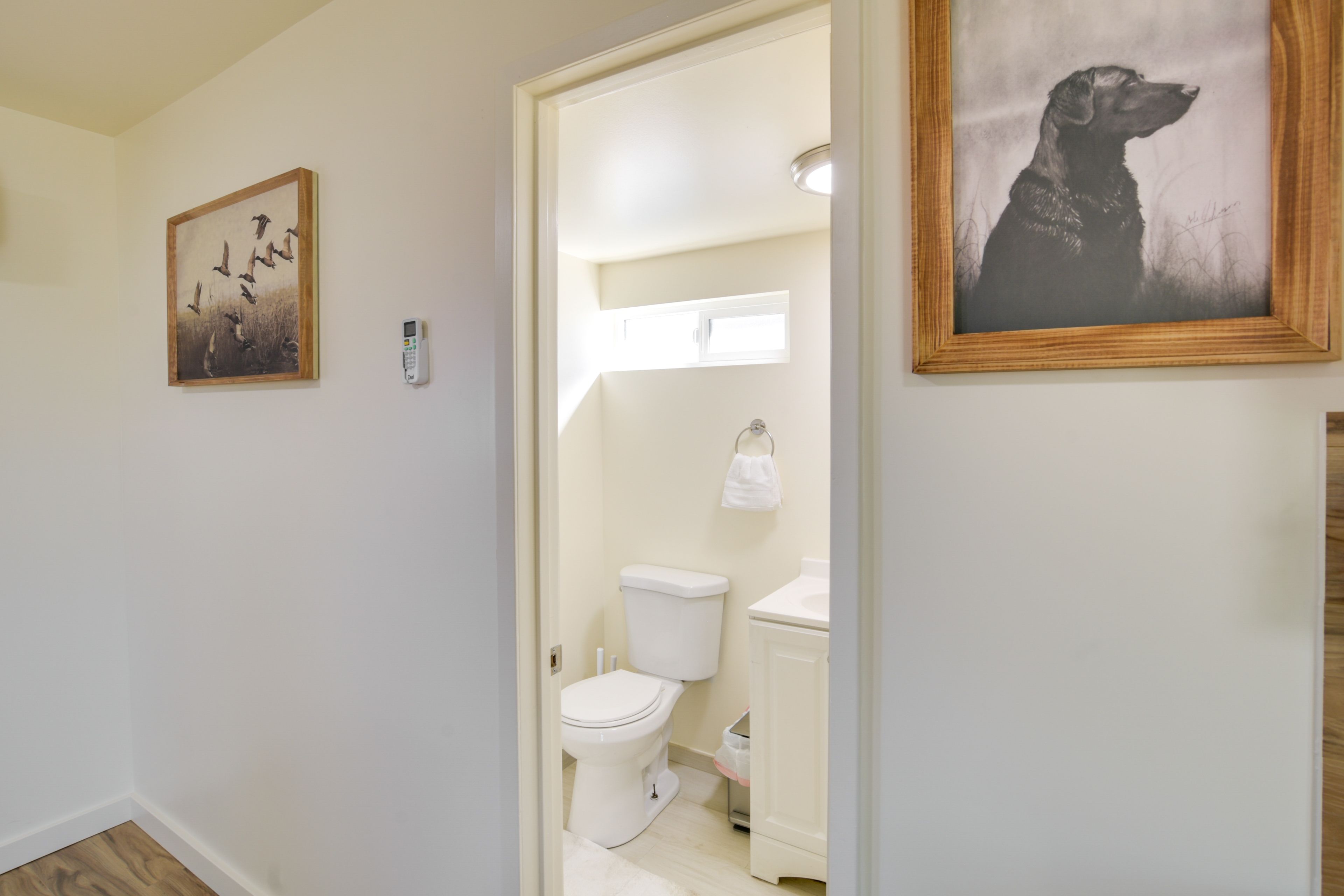 Full Bathroom | Towels Provided
