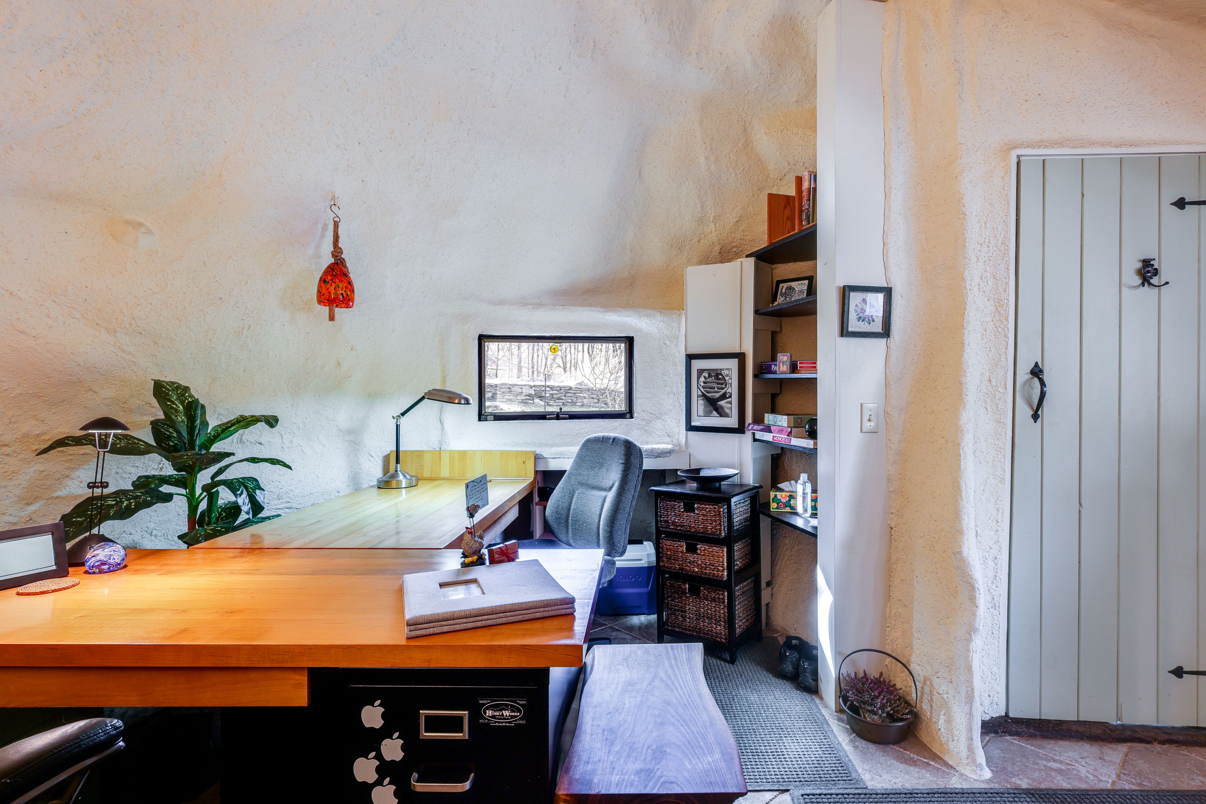 Dedicated Office | Free WiFi