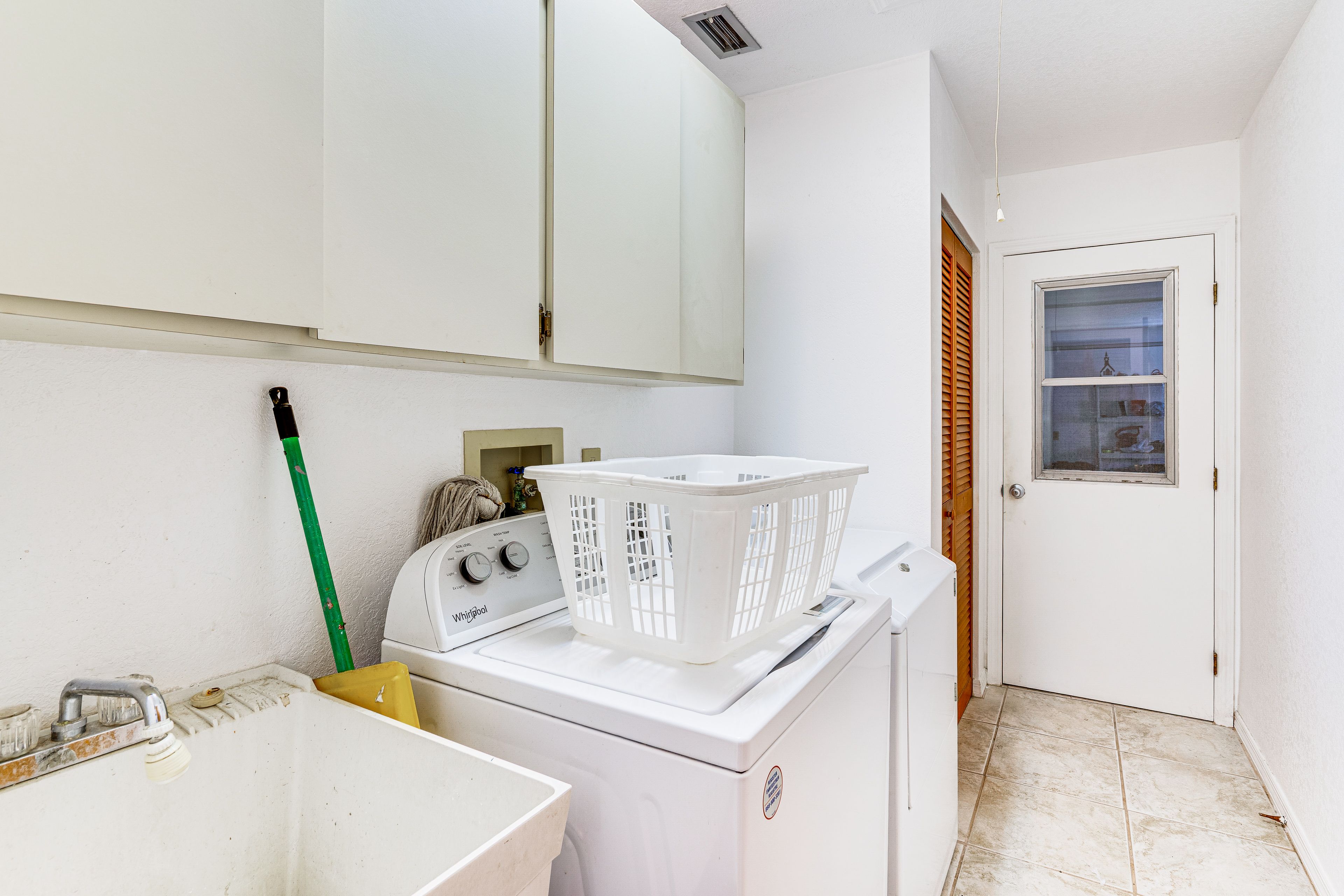 In-Unit Laundry