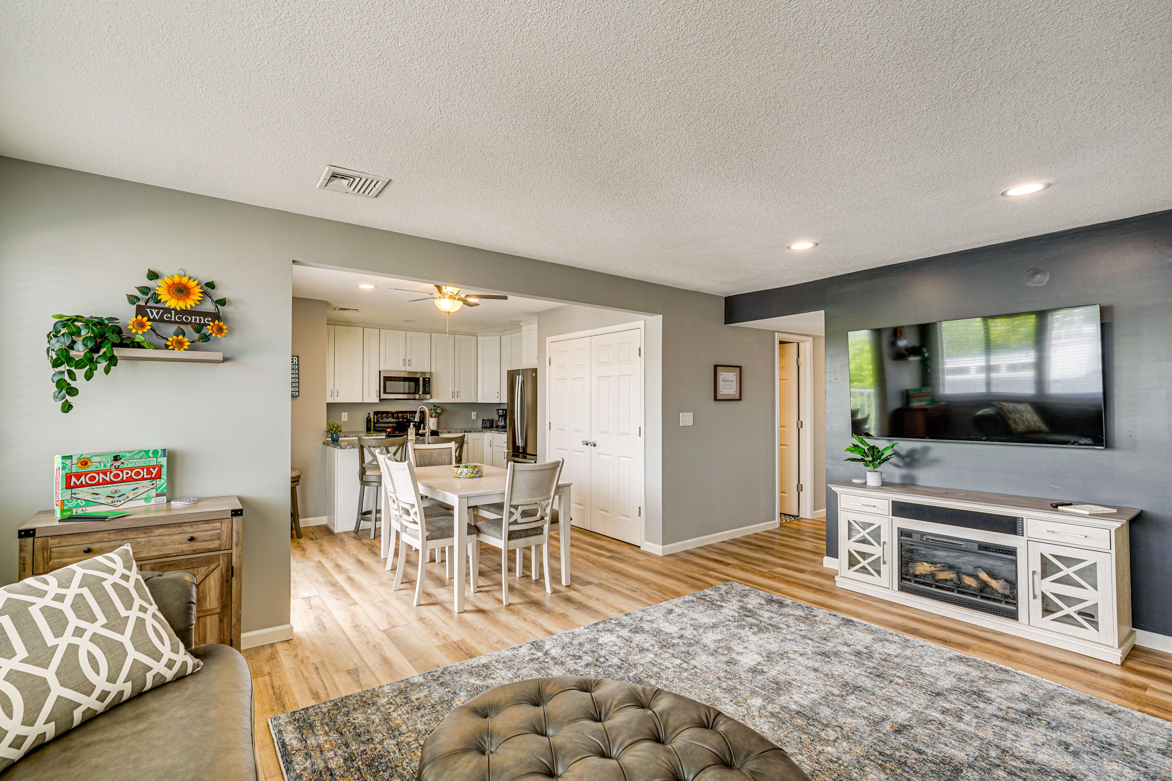 Osage Beach Vacation Rental | 2BR | 2BA | 1,180 Sq Ft | Stairs Required