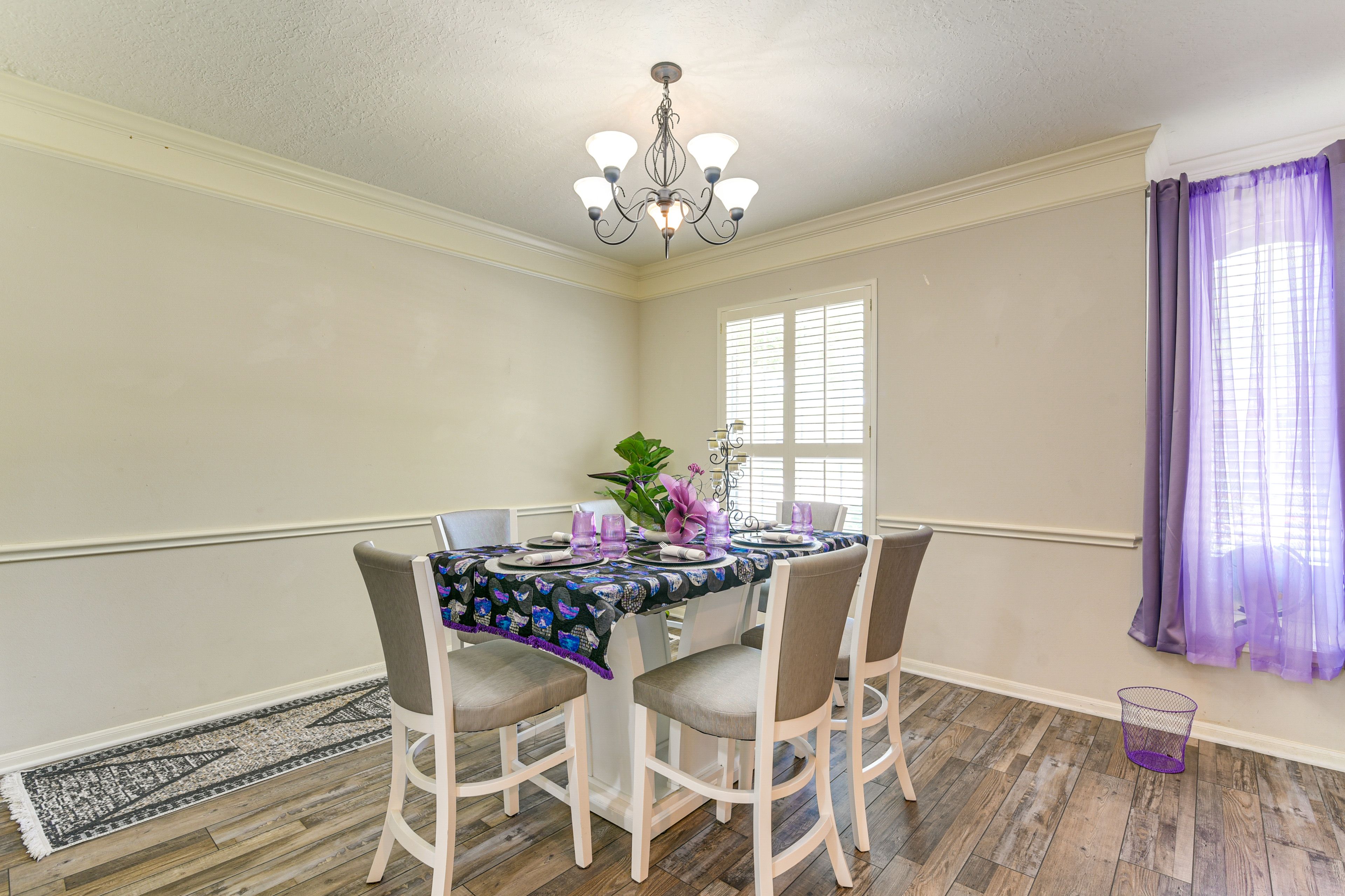 Formal Dining Area | 1st Floor