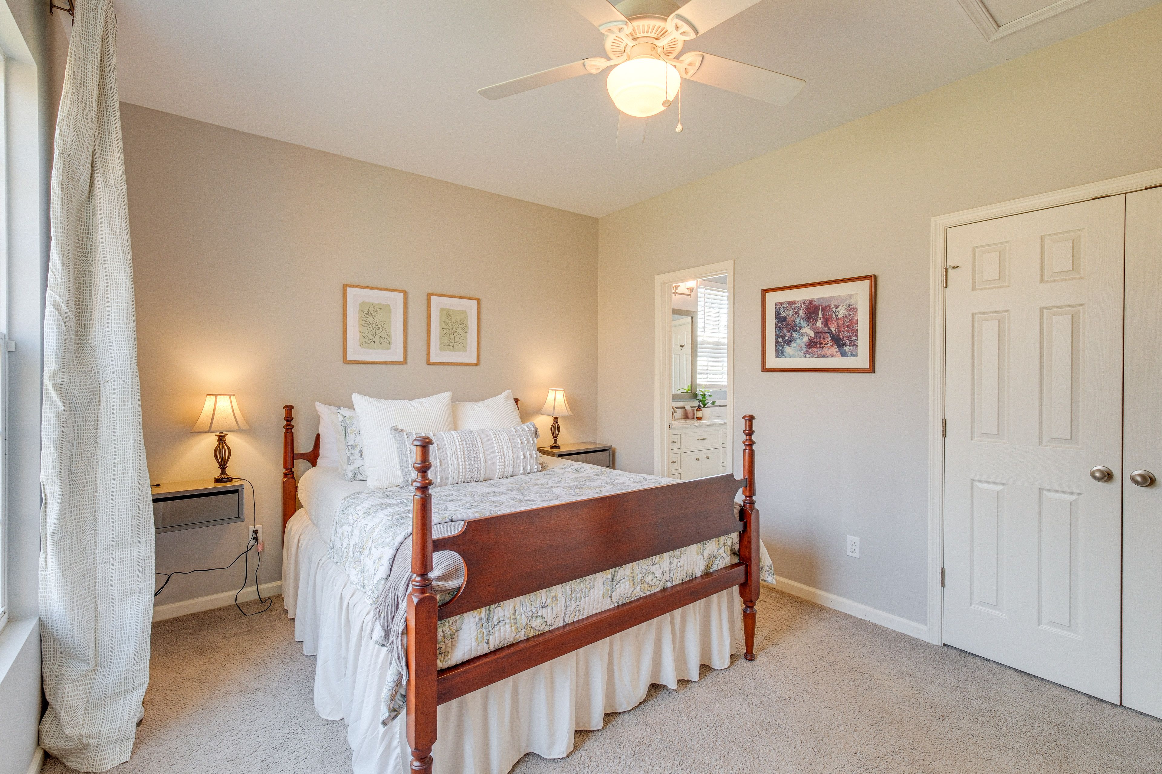 Bedroom 2 | Queen Bed