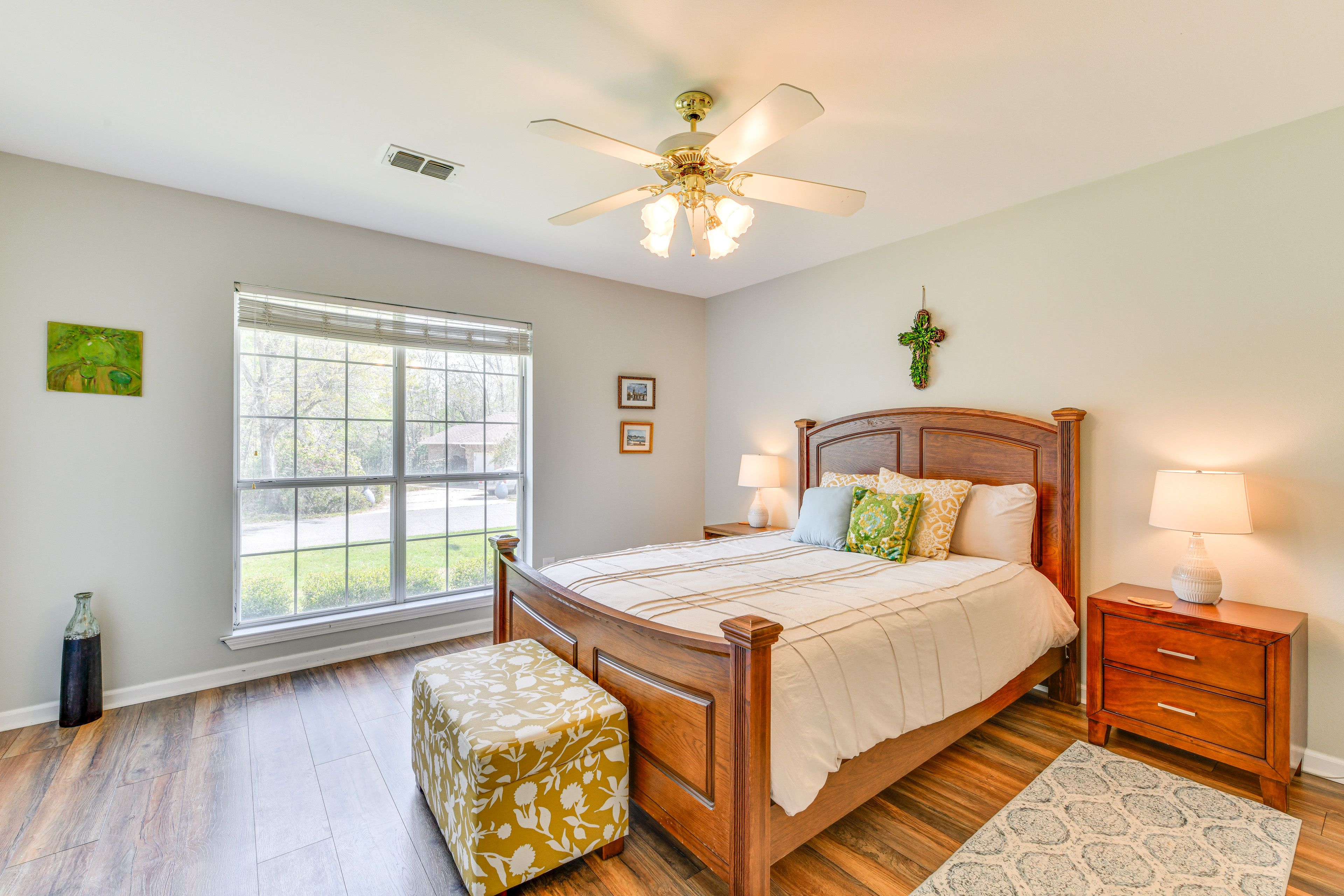 Bedroom 2 | Queen Bed