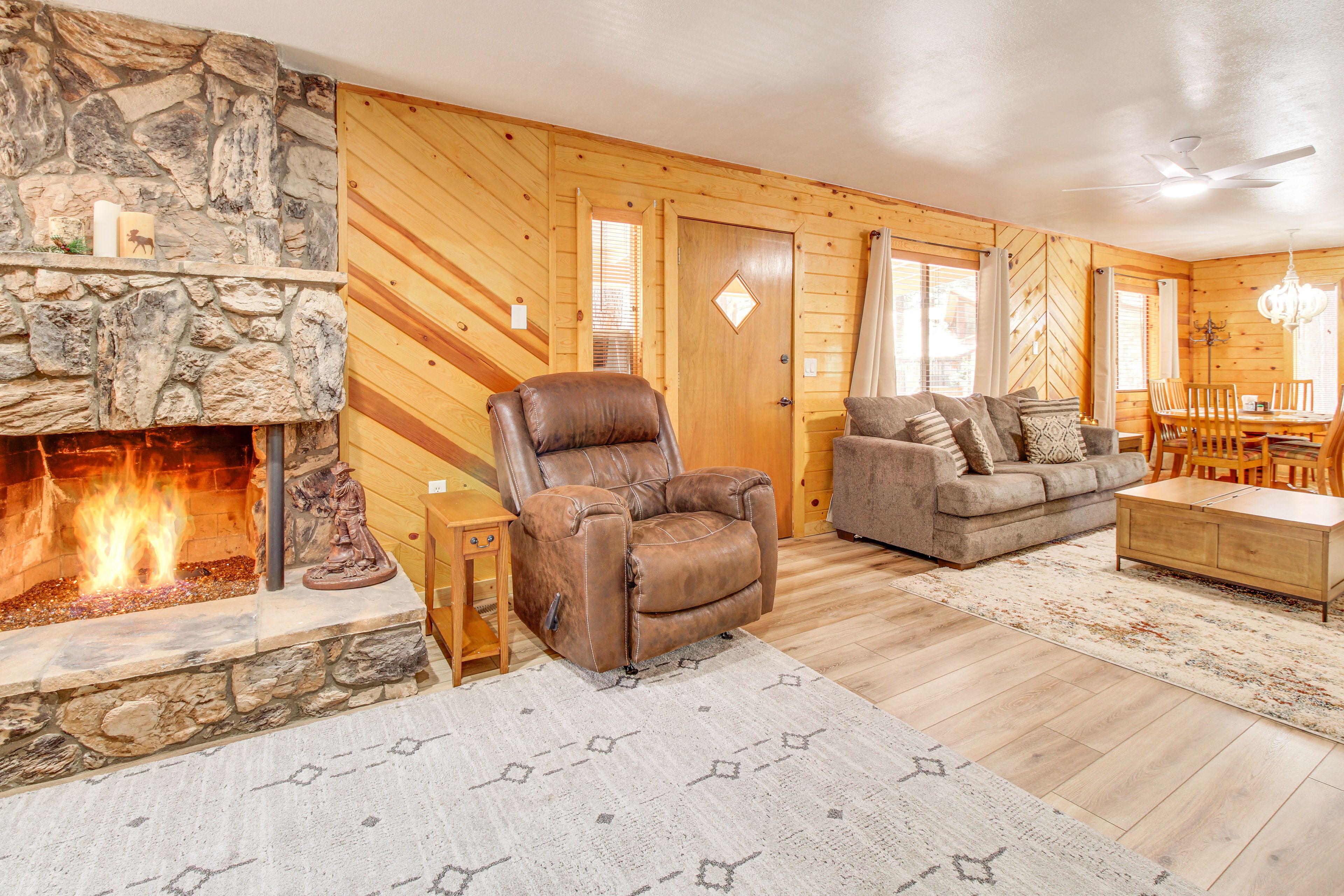 Living Room | 1st Floor | Queen Sleeper Sofa | Open Floor Plan