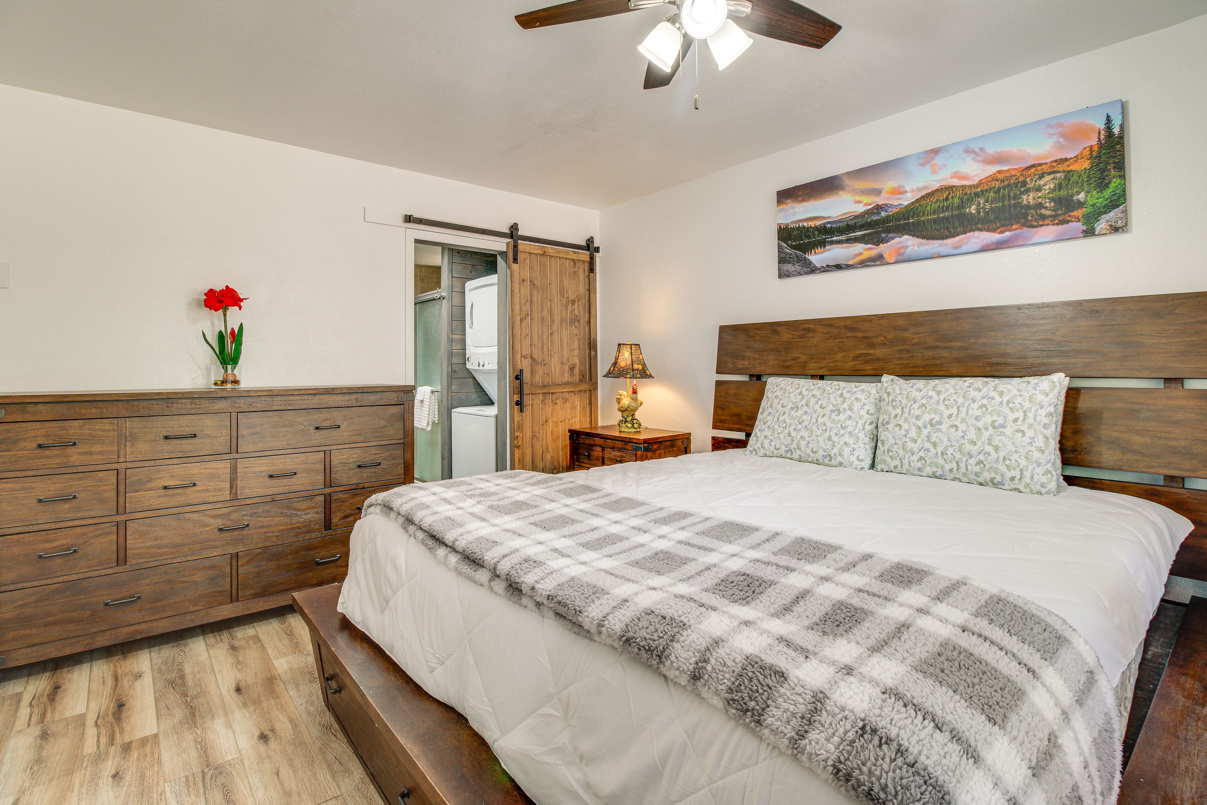 Bedroom 1 | 1st Floor | California King Bed | Linens Provided