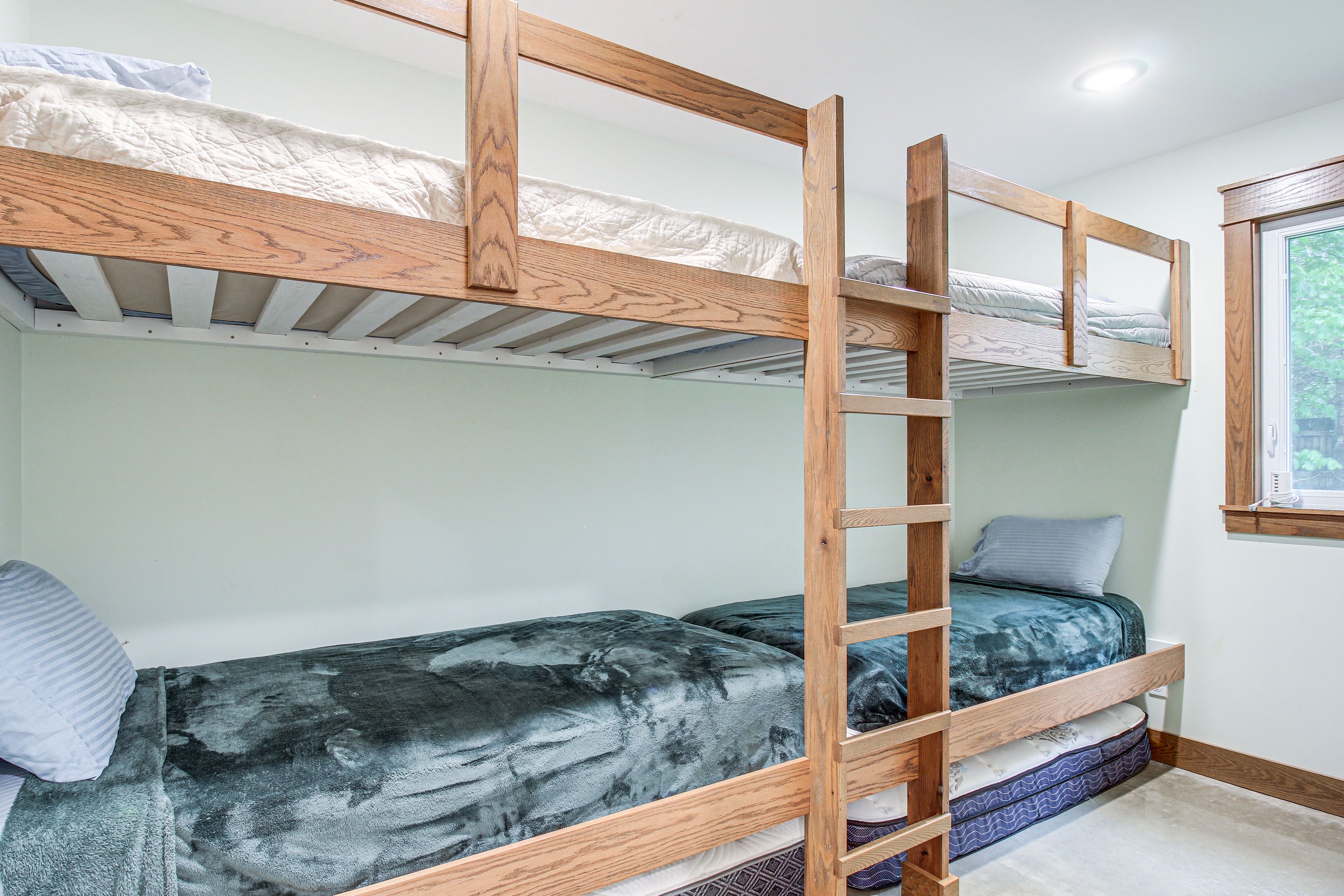 Bedroom 2 | 2 Twin Bunk Beds | 1st Floor