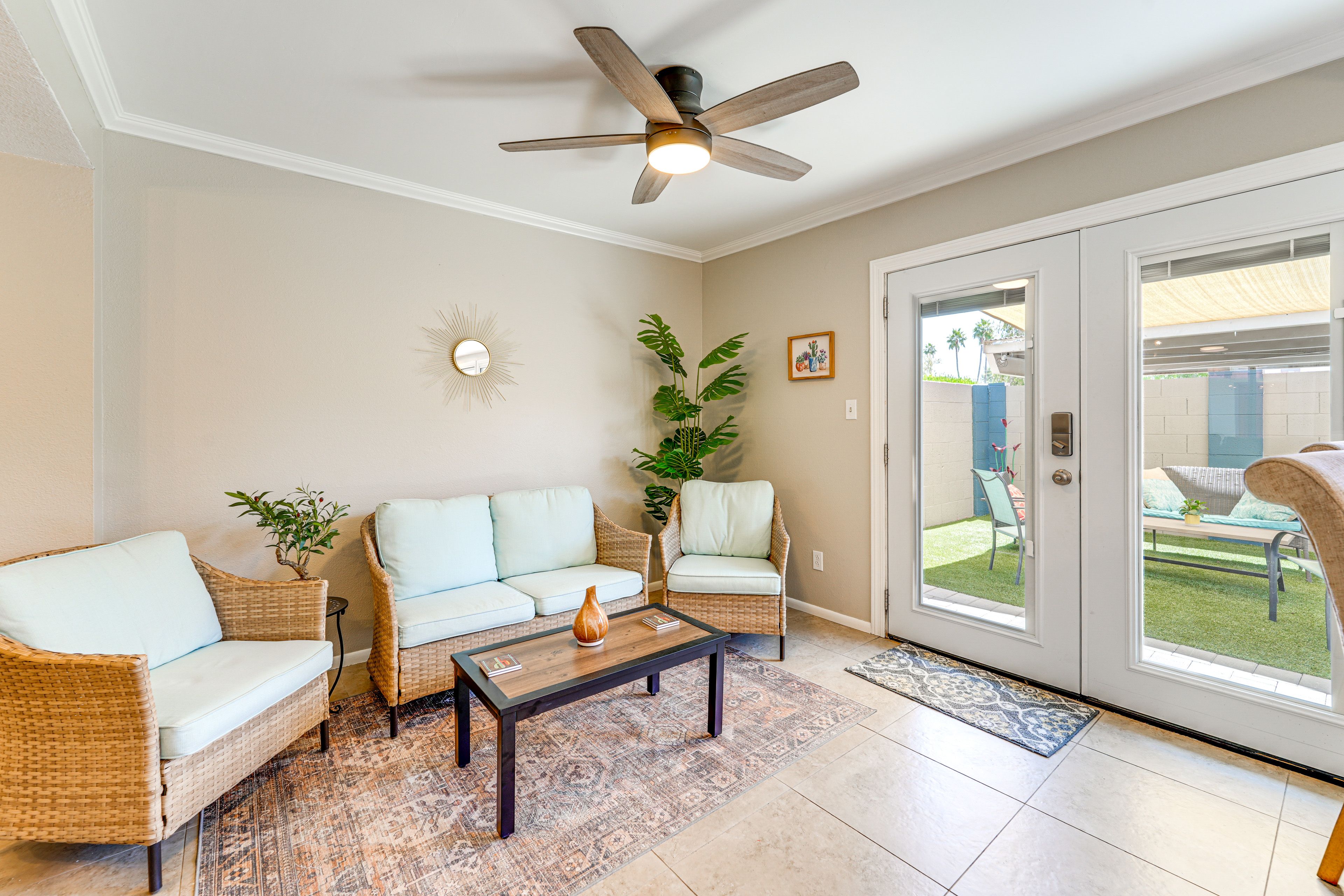 Sitting Room | 1st Floor | Free WiFi
