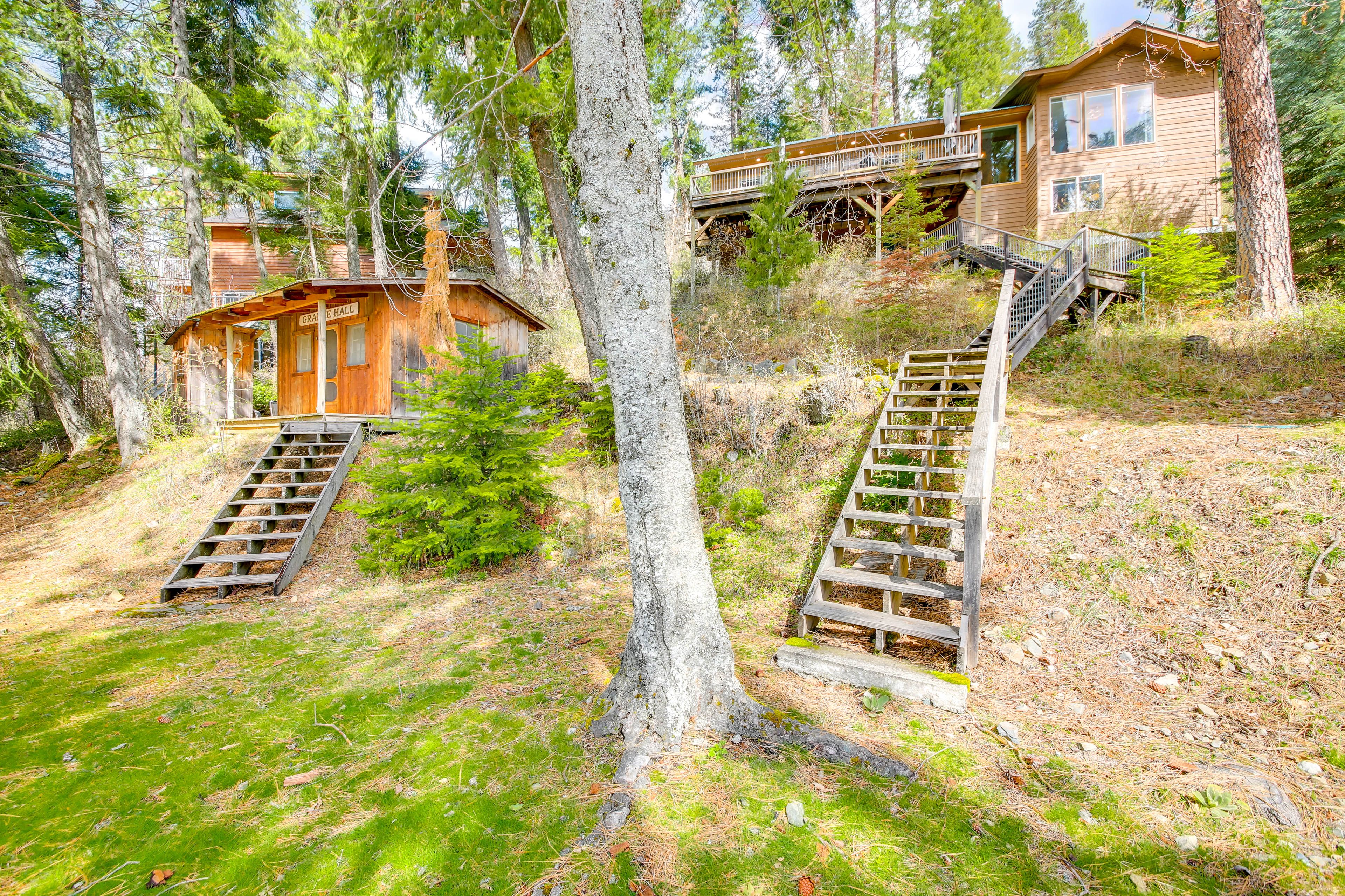 Staircase to Access Yard/Lakefront