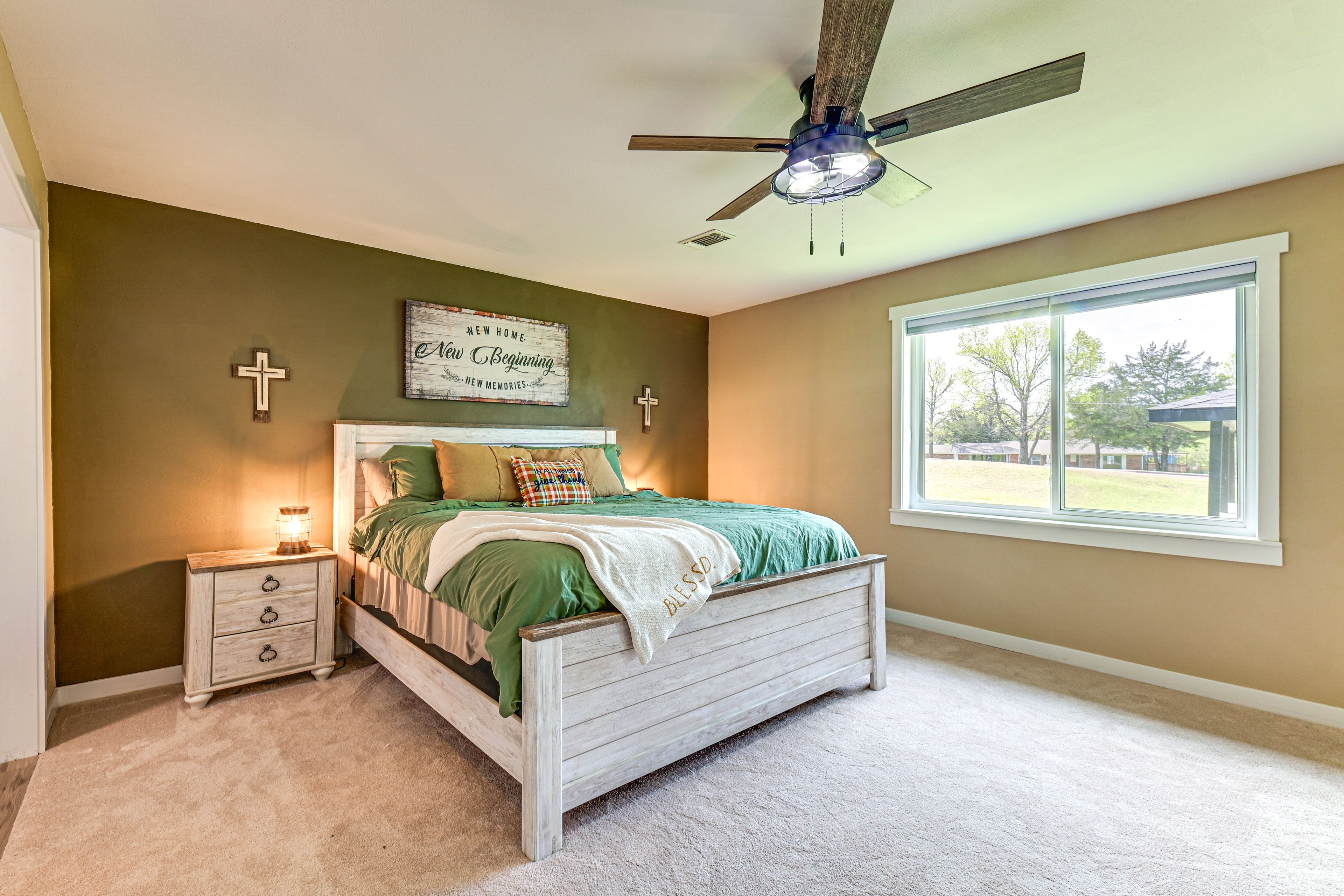 Bedroom 1 | California King Bed | En-Suite Bathroom