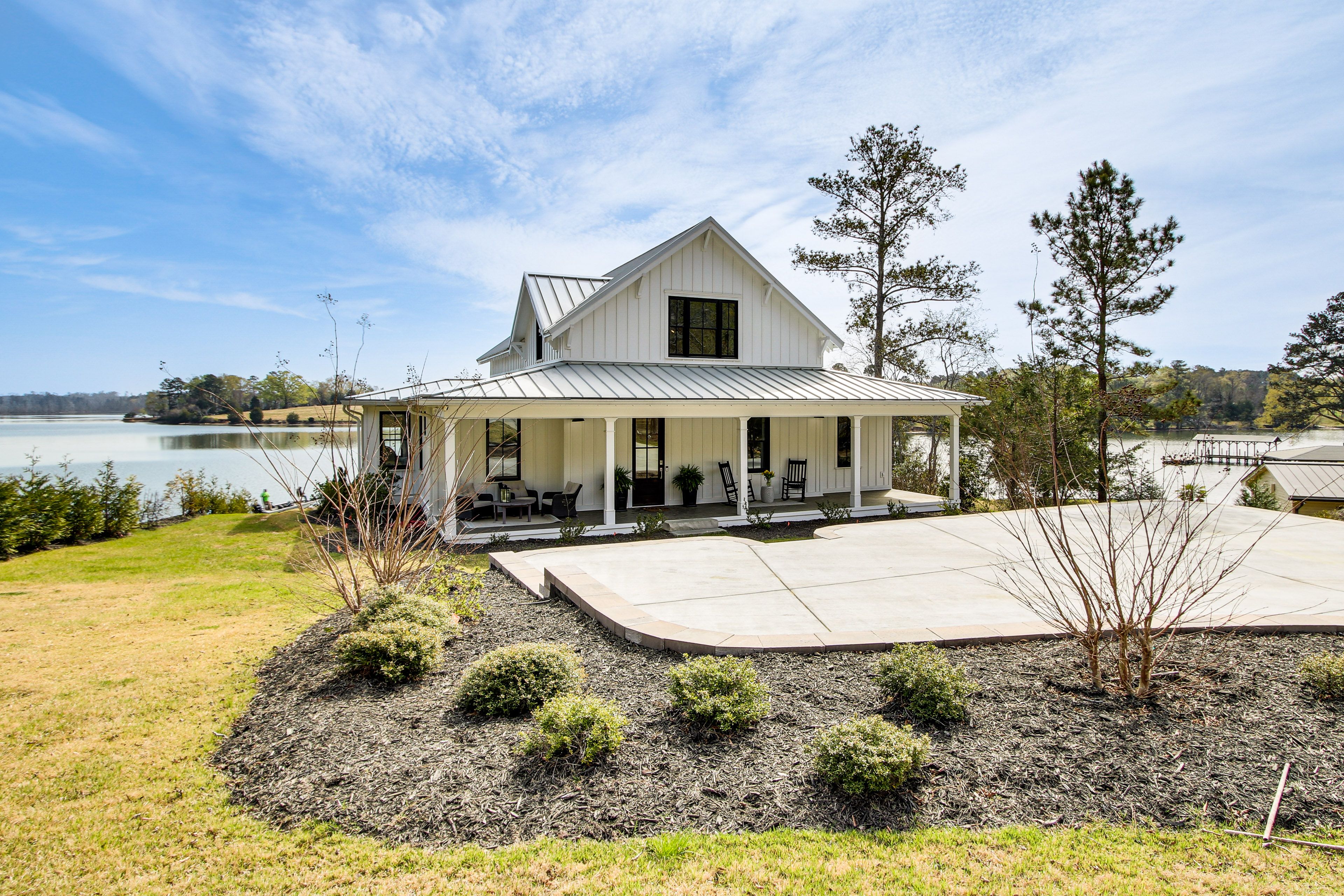 Ninety Six Vacation Rental | 3BR | 3.5BA | 2,190 Sq Ft | Steps to Enter