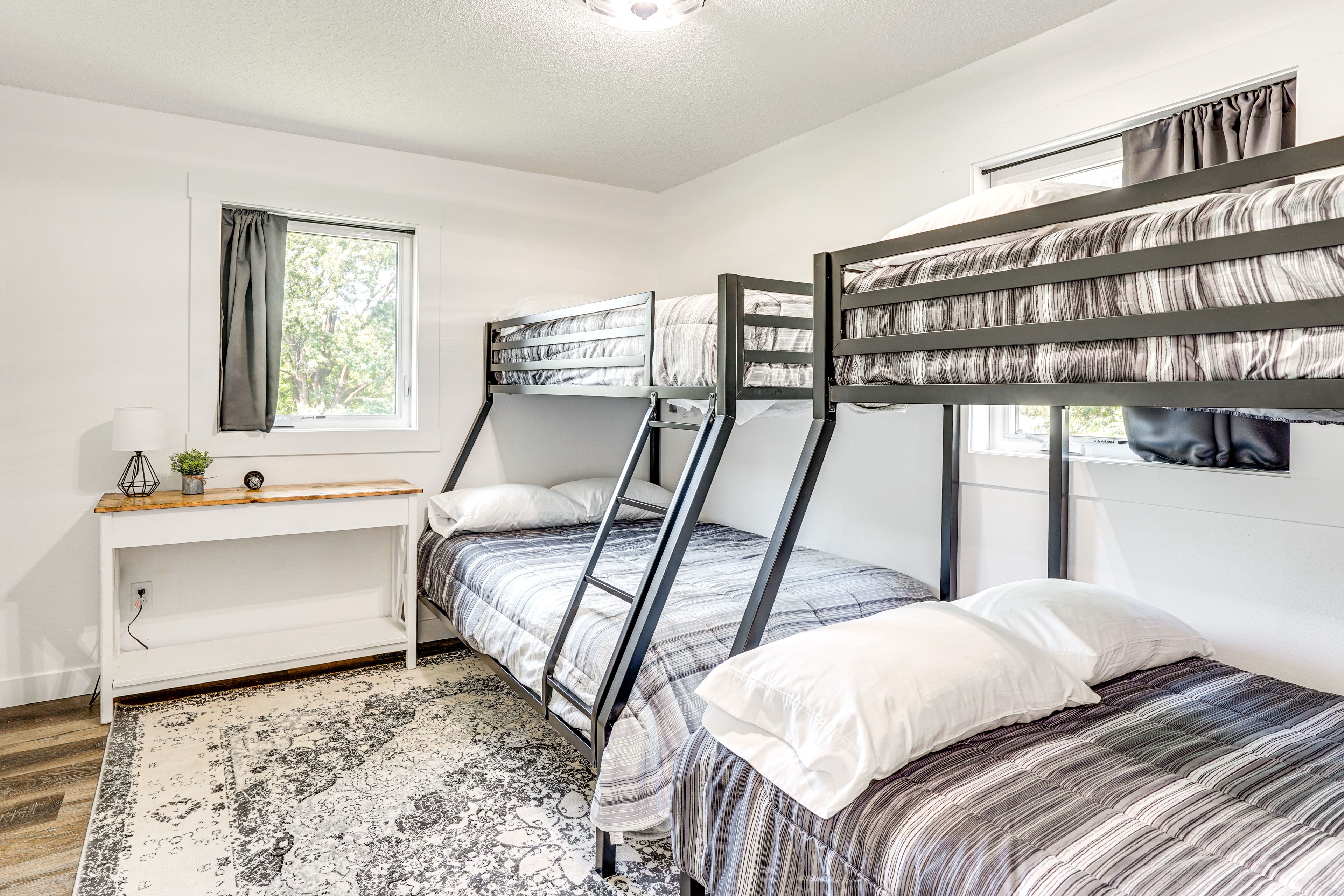 Bedroom 4 | 2 Twin/Full Bunk Beds