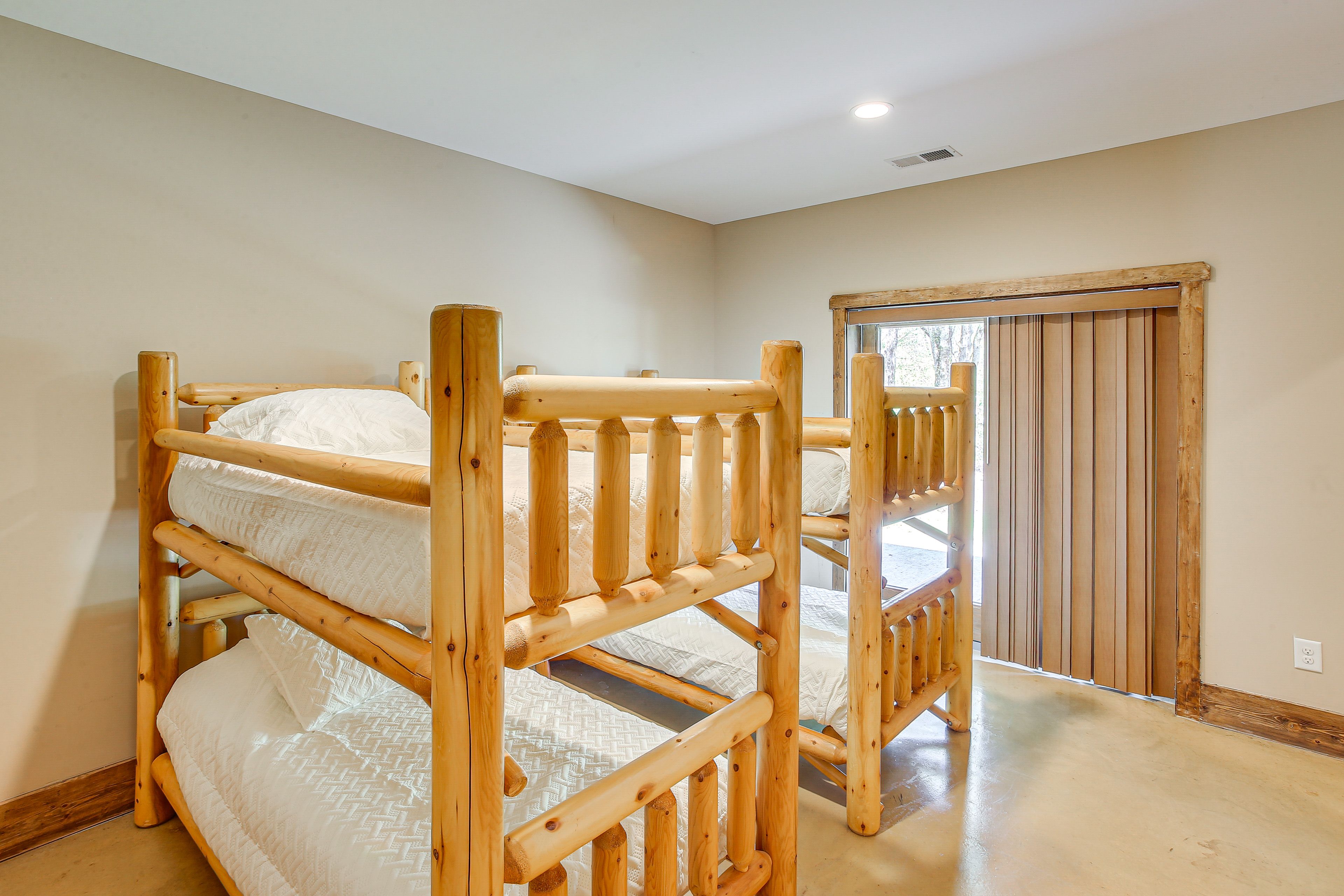 Bedroom 6 | 2 Twin Bunk Beds | 1st Floor