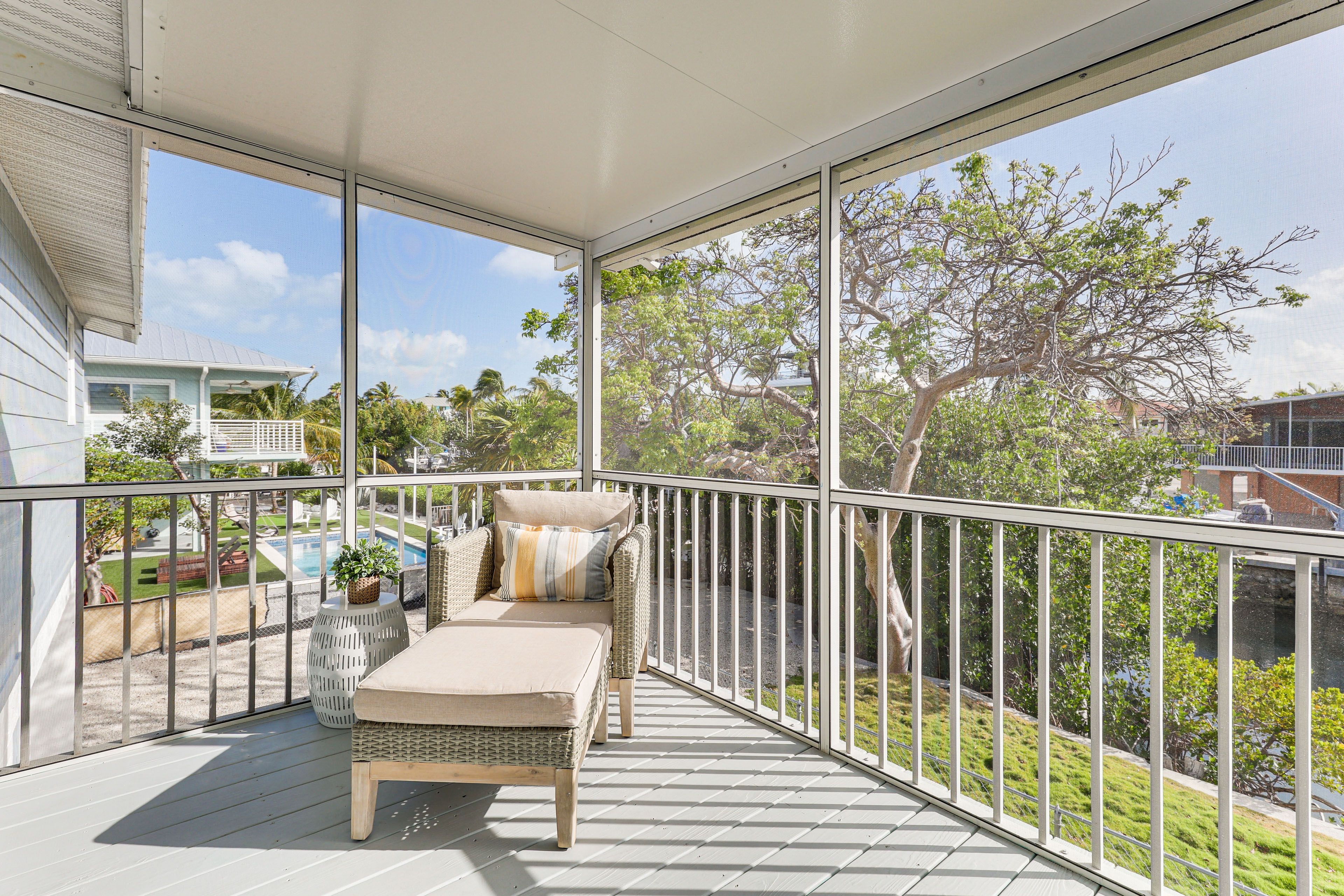 Screened-In Porch