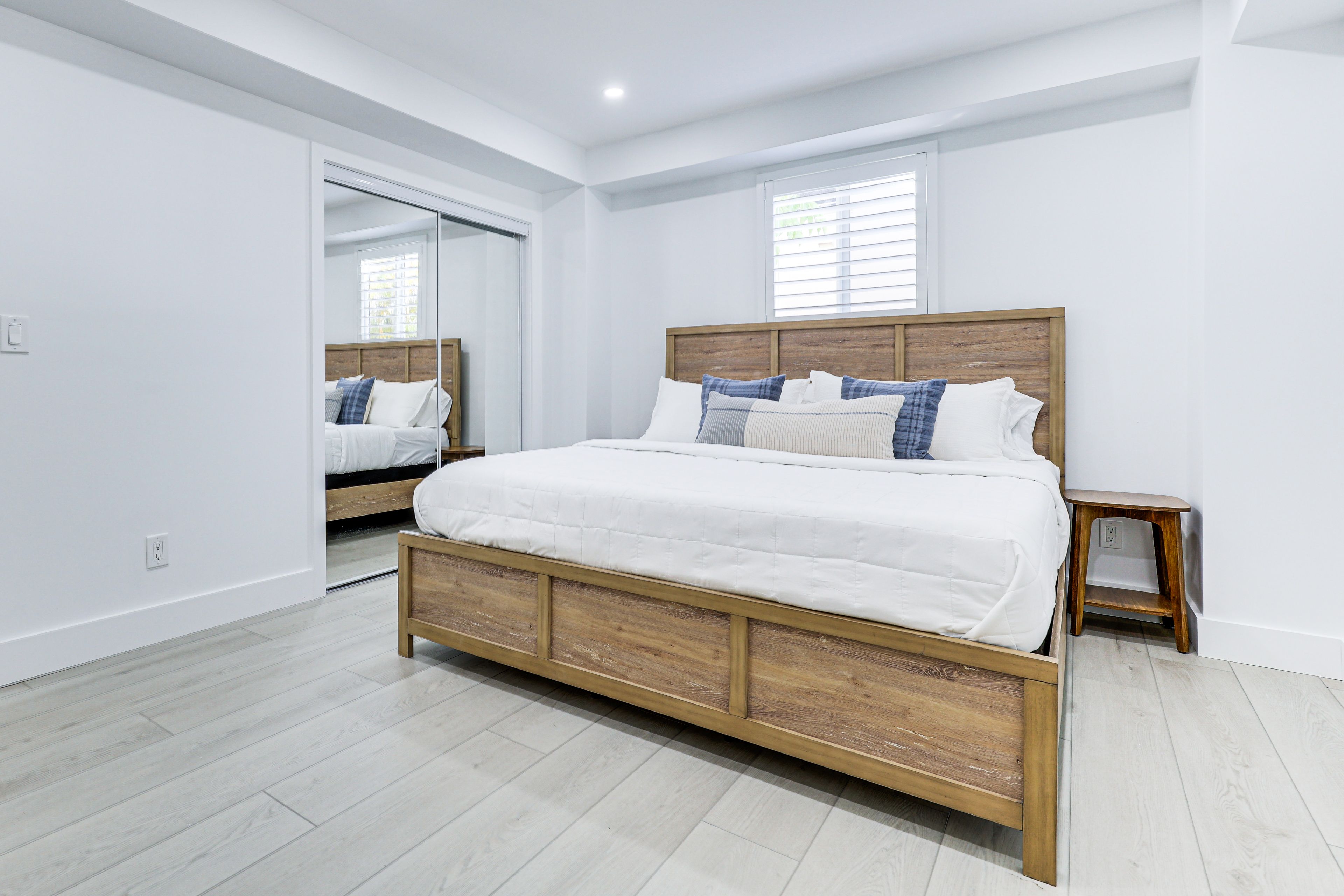 Bedroom 1 | King Bed | Linens | Upper Level