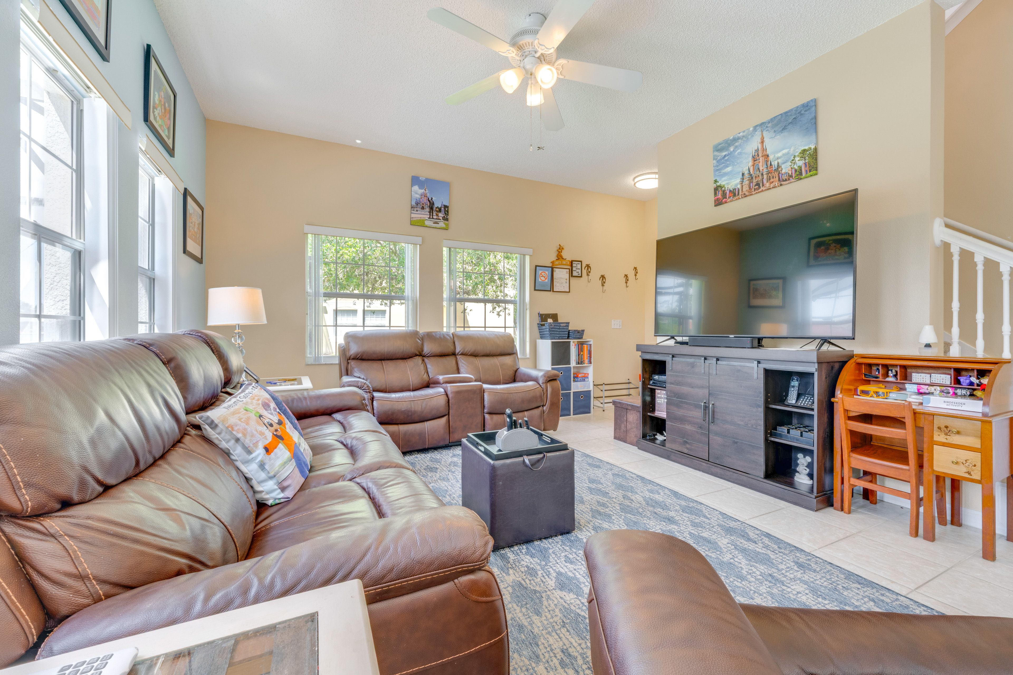 Kissimmee Vacation Rental | 4BR | 3BA | 1,636 Sq Ft | 3 Steps Required