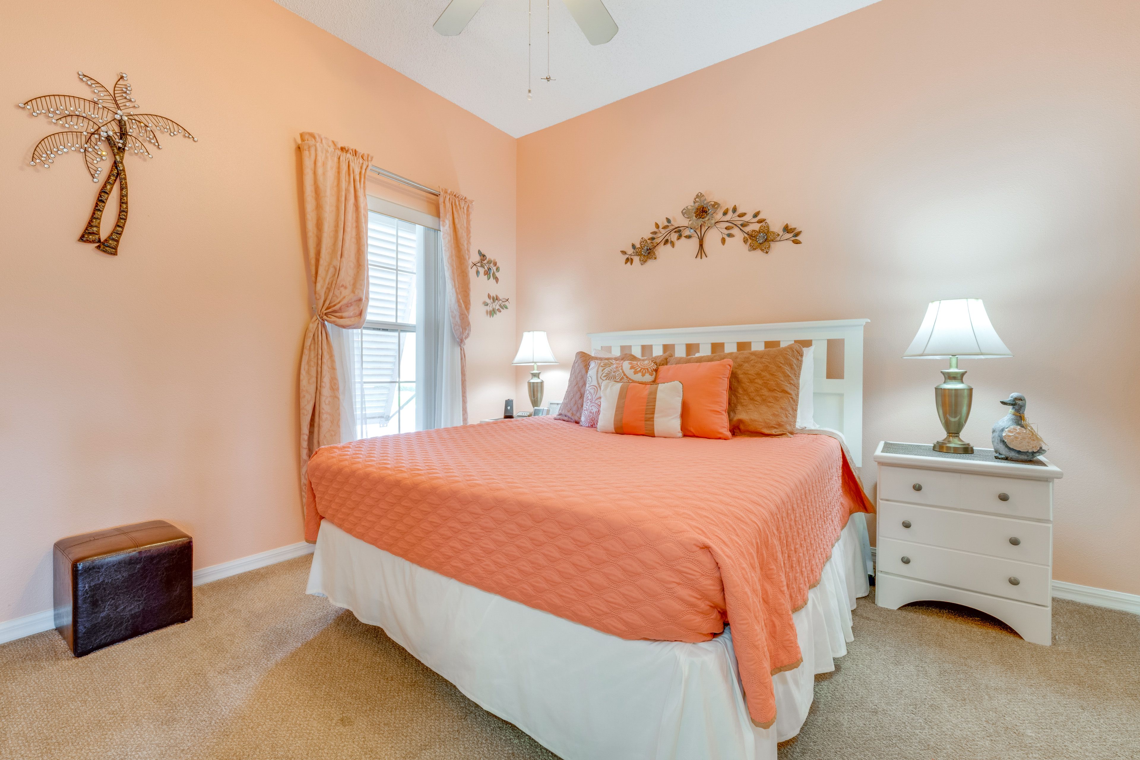 Bedroom 4 | 1st Floor | Queen Bed | Smart TV
