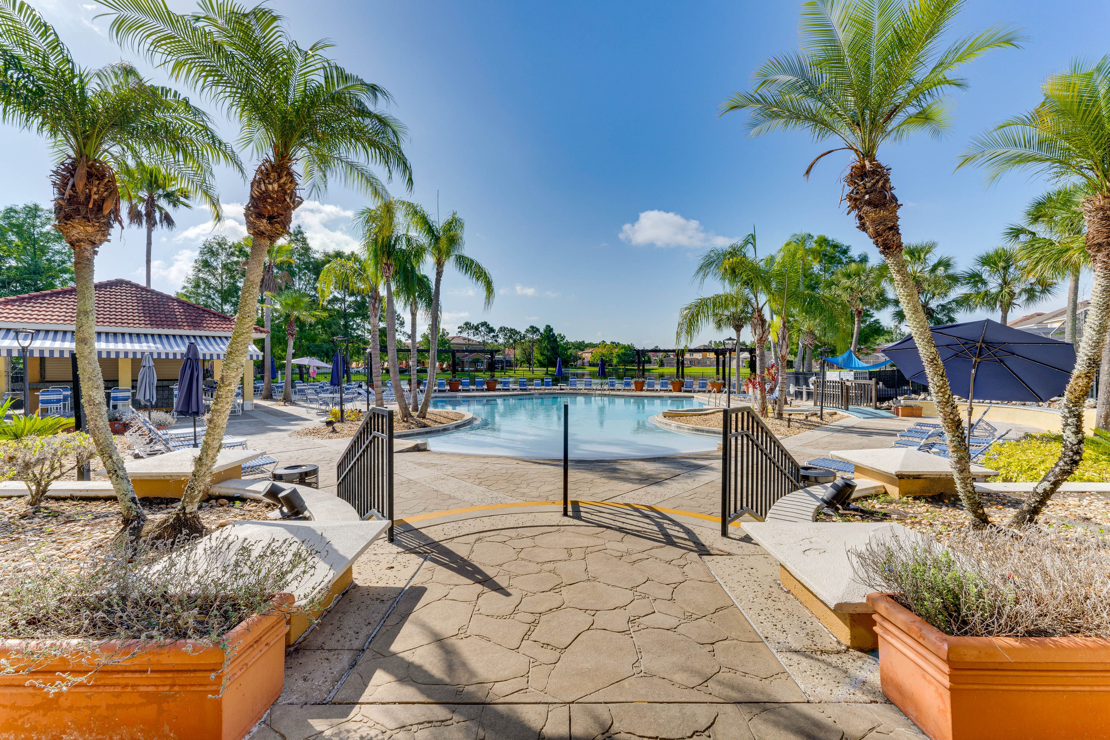Community Amenities | Resort Pool
