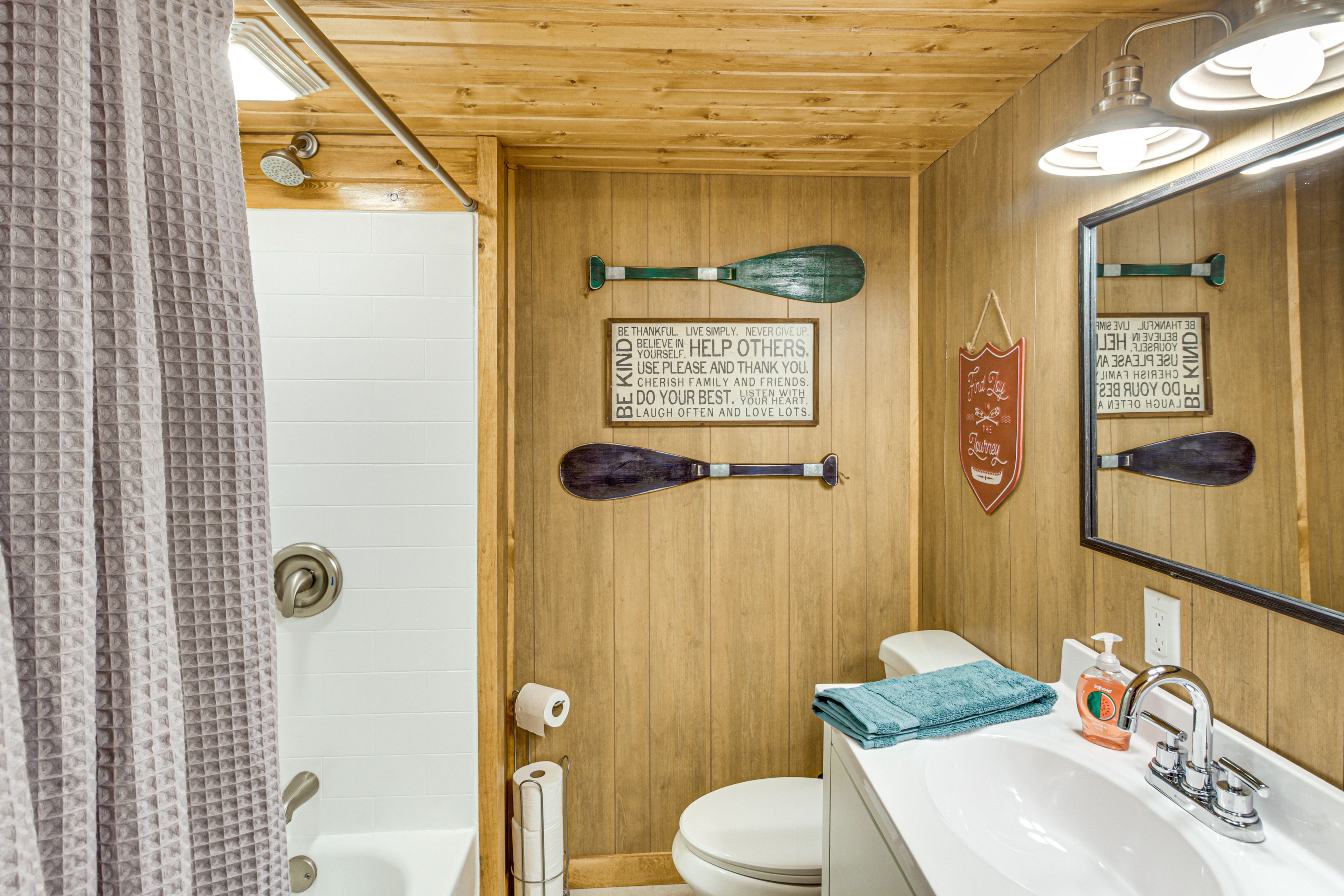 Full Bathroom | Lower Level