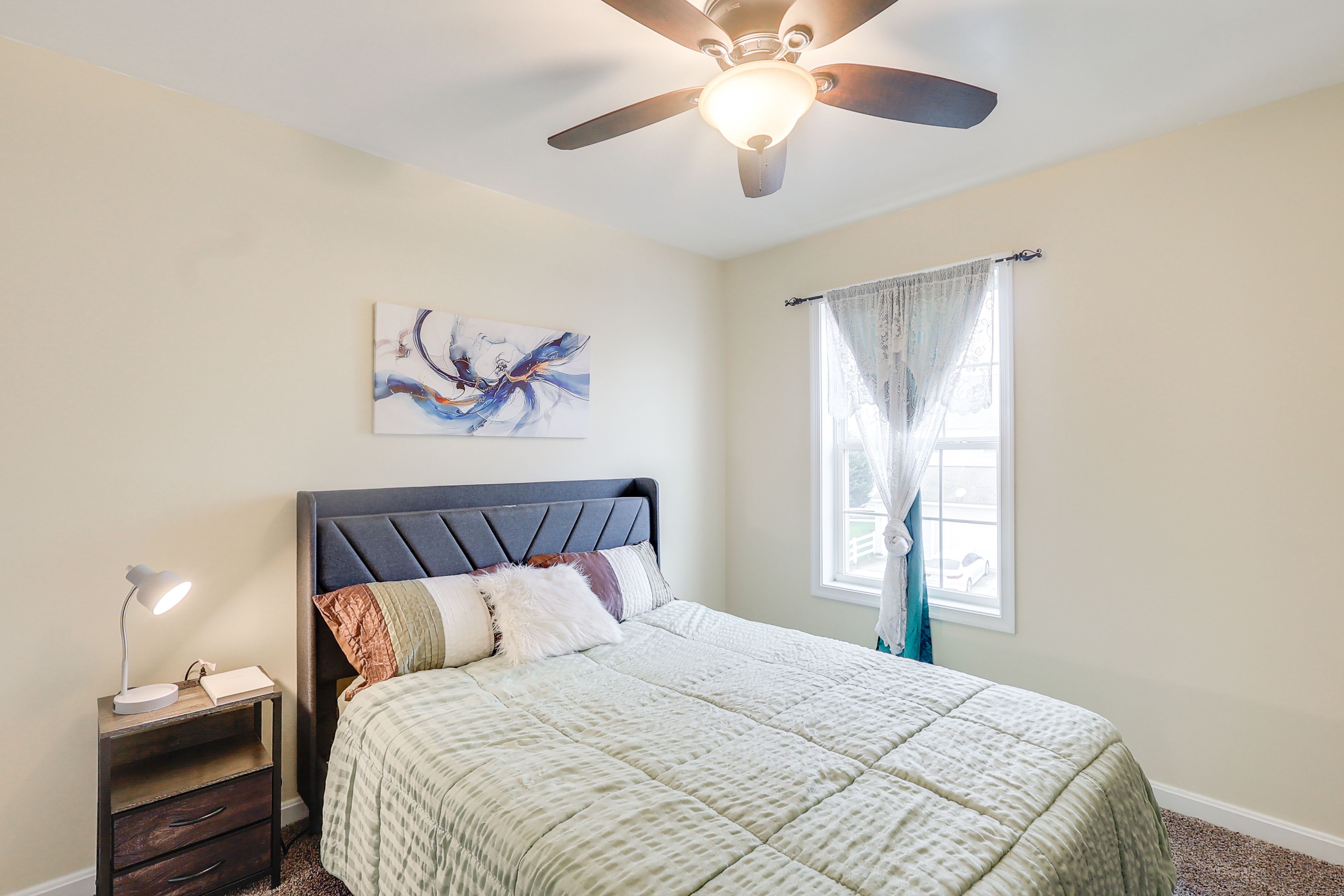 Bedroom 2 | Queen Bed | Upper Level