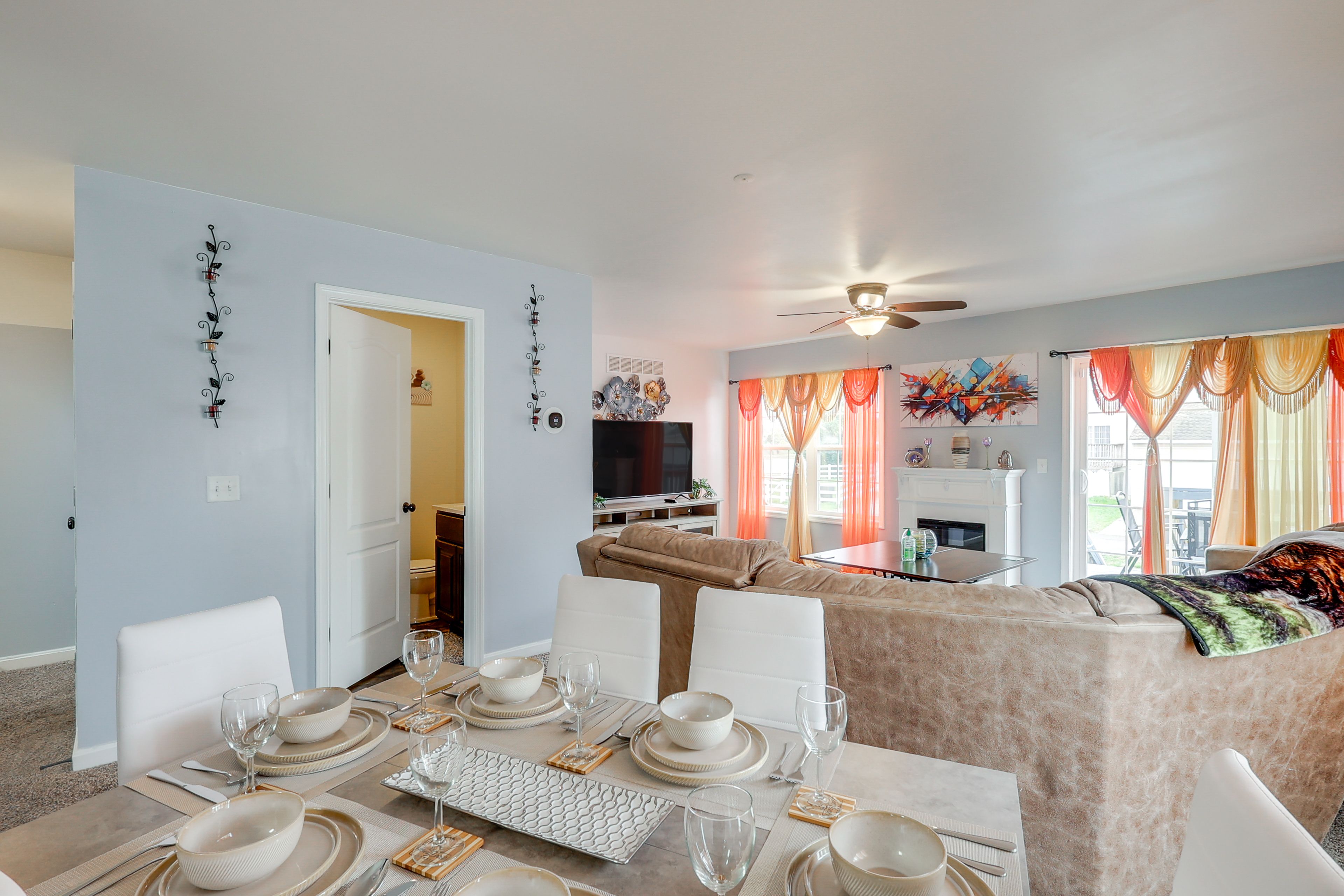 Dining Area | Dishware & Flatware | Main Level