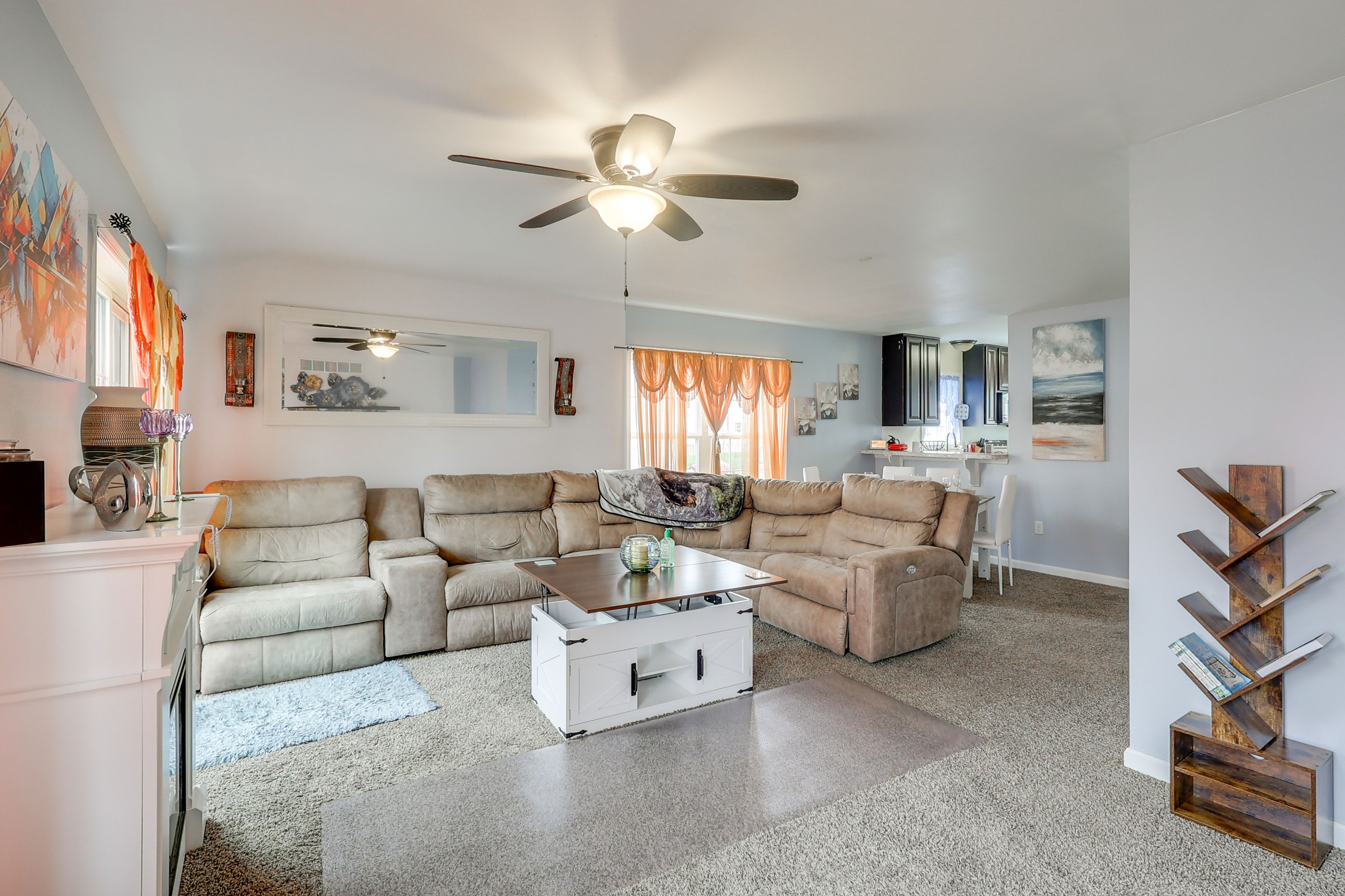 Living Room | Smart TV | Board Games | Central A/C | Main Level