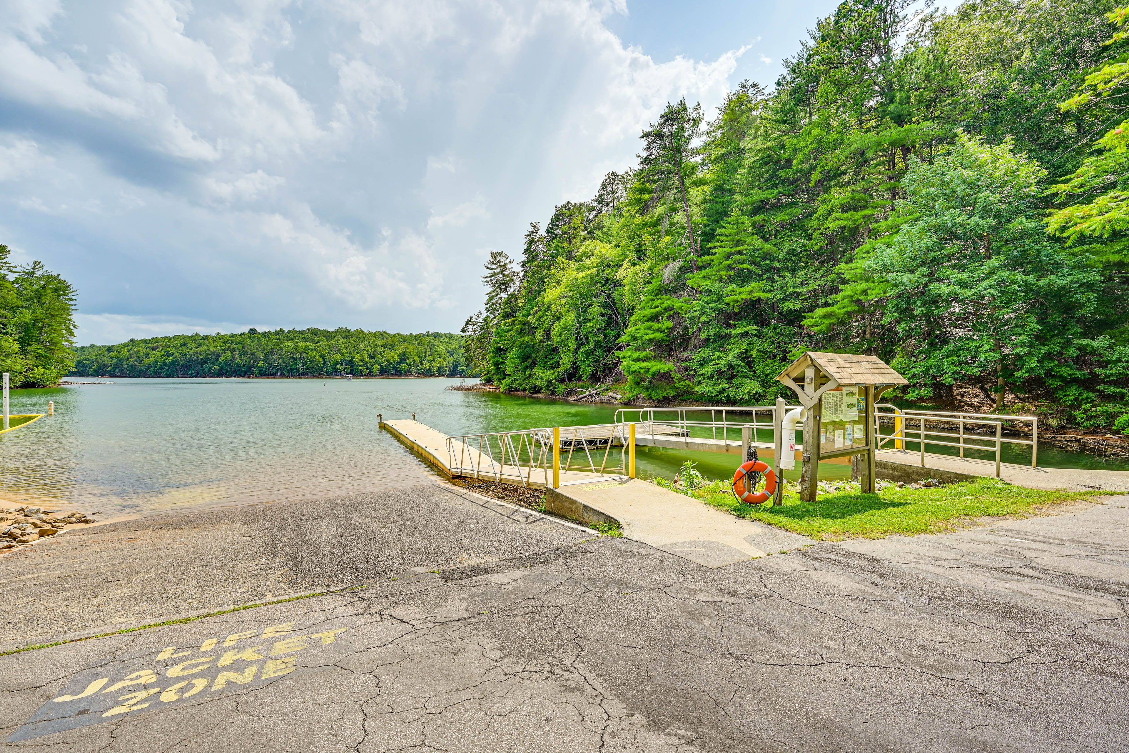 Salthouse Branch Campground on Philpott Lake | Community Amenities