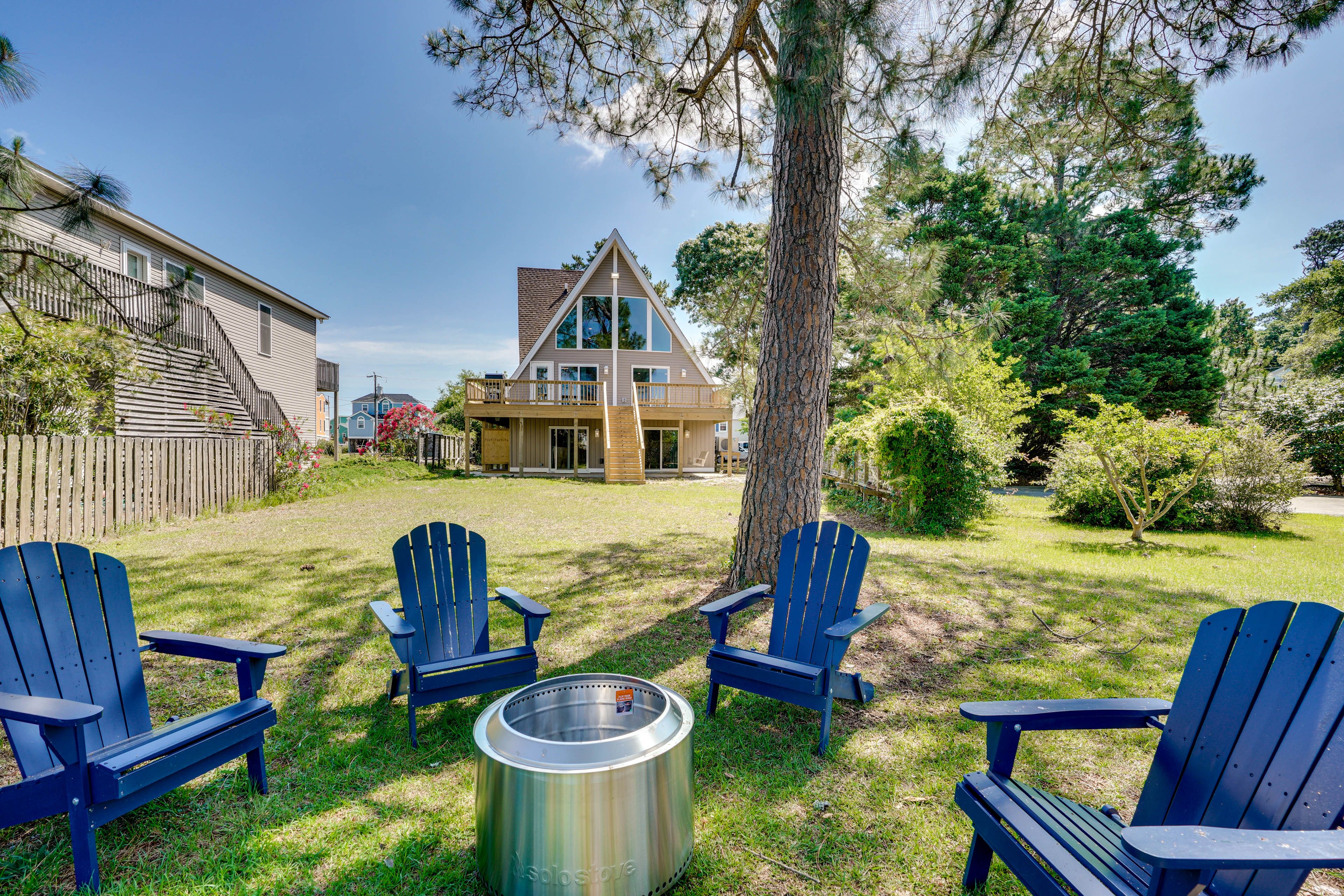 Kill Devil Hills Vacation Rental | 5BR | 3BA | 2,200 Sq Ft | 1 Step to Enter