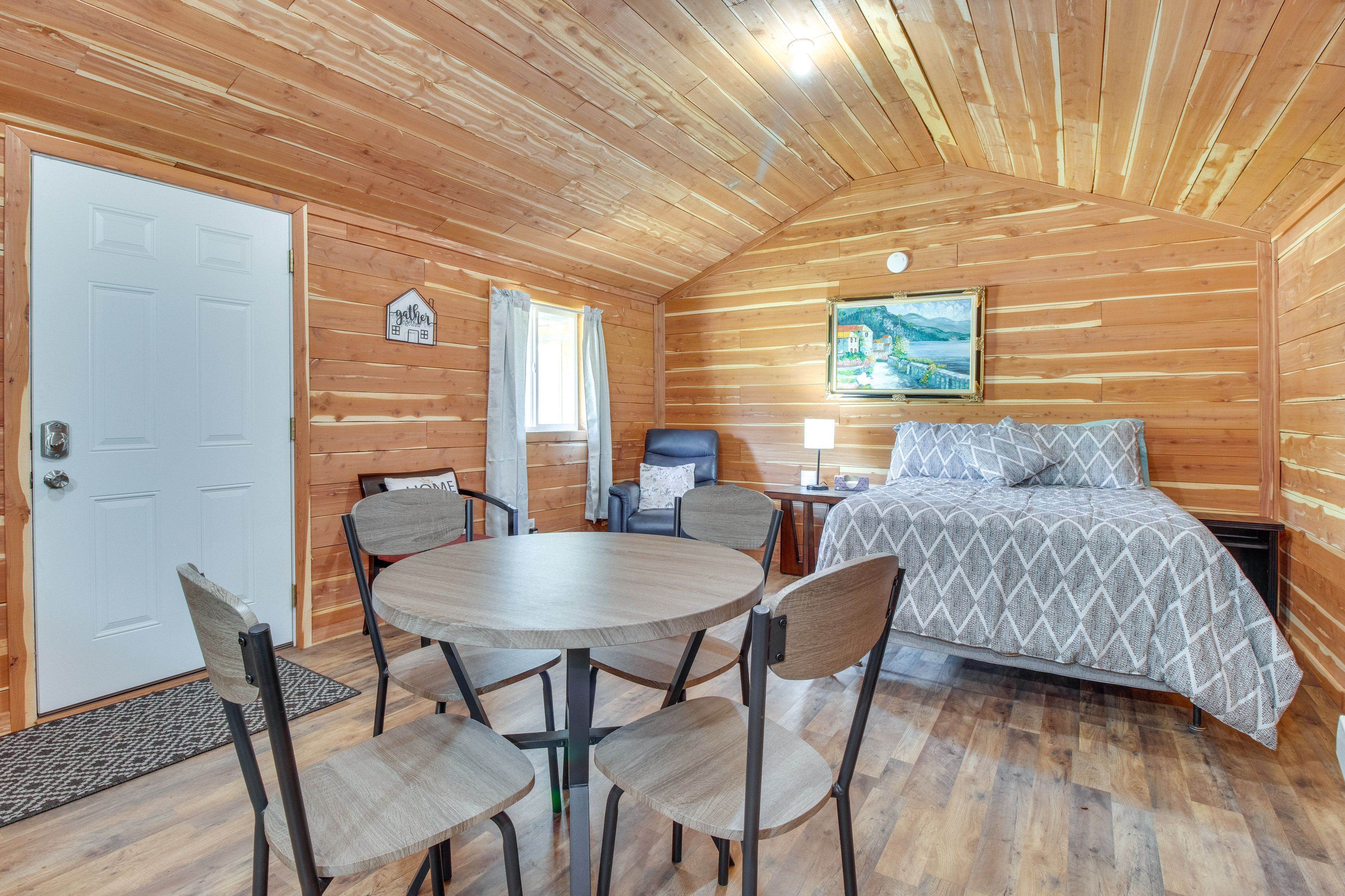 Lakeview Vacation Rental | 1BR | 1BA | 1 Small Step Required | 600 Sq Ft