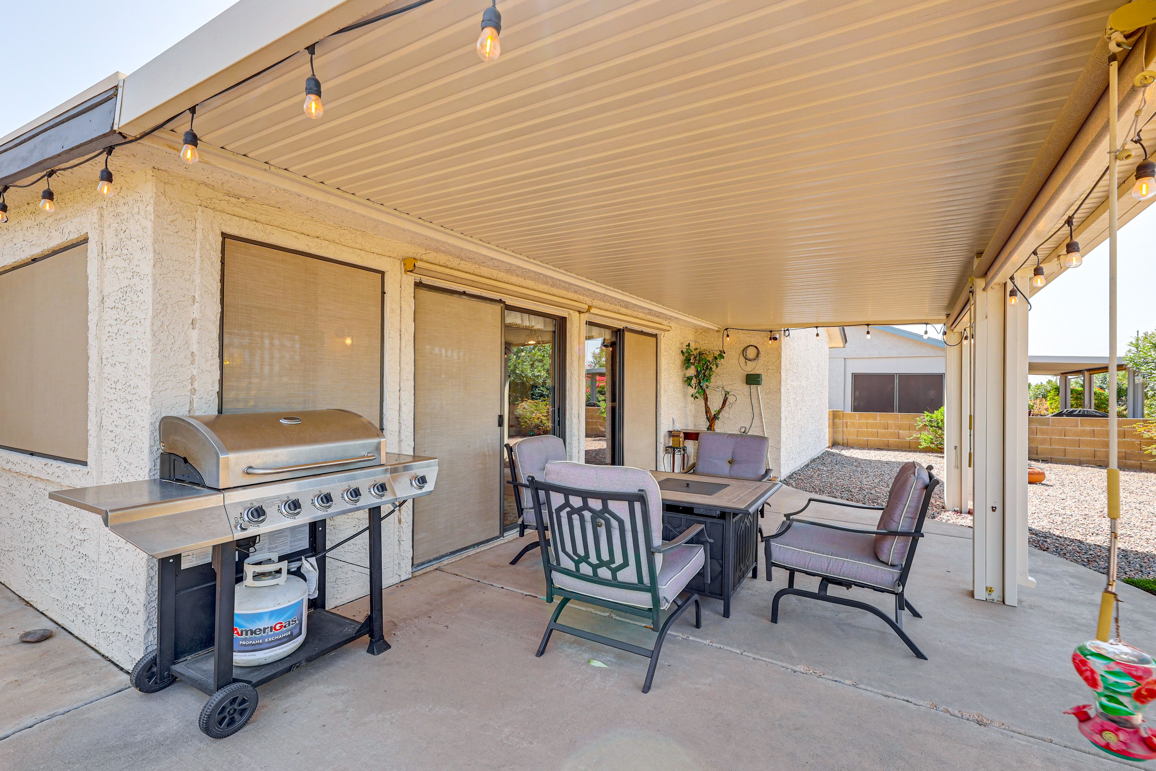 Covered Patio | Gas Fire Pit