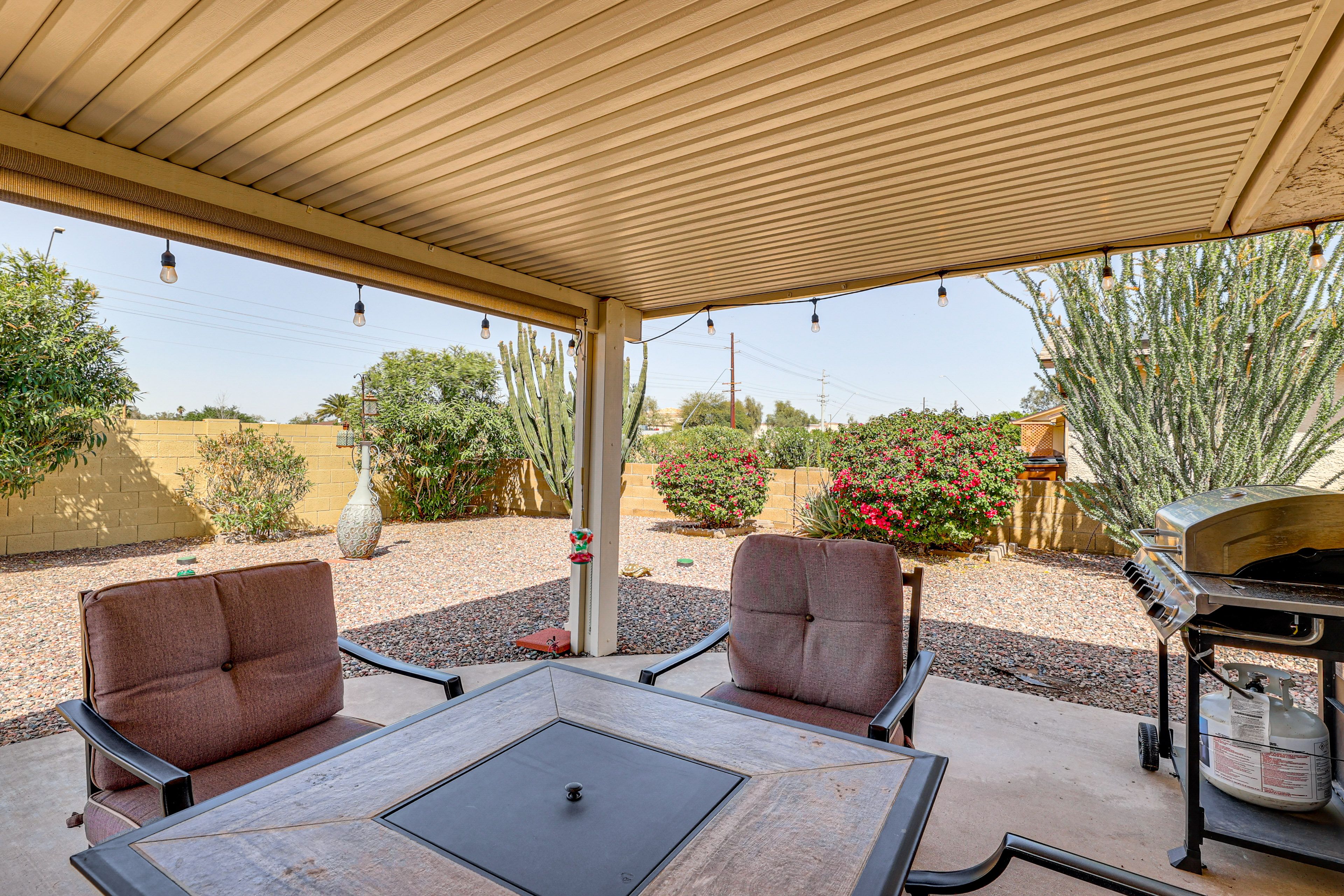Covered Patio | Gas Grill