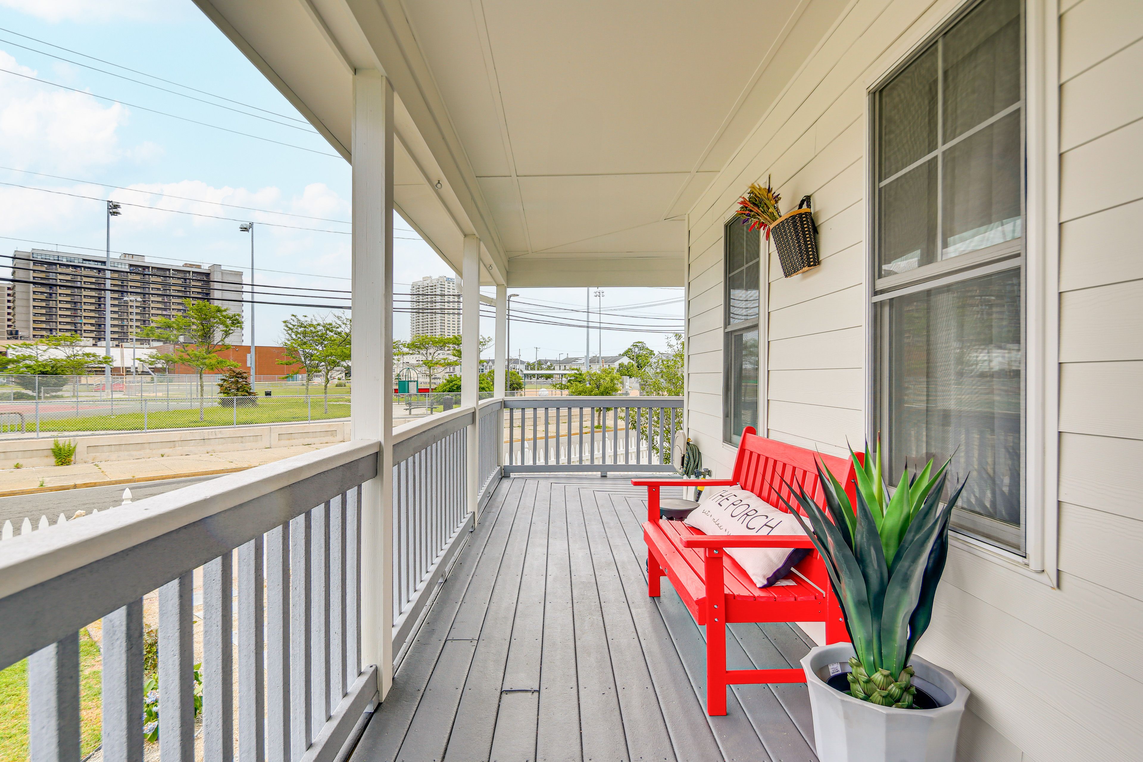 Furnished Deck