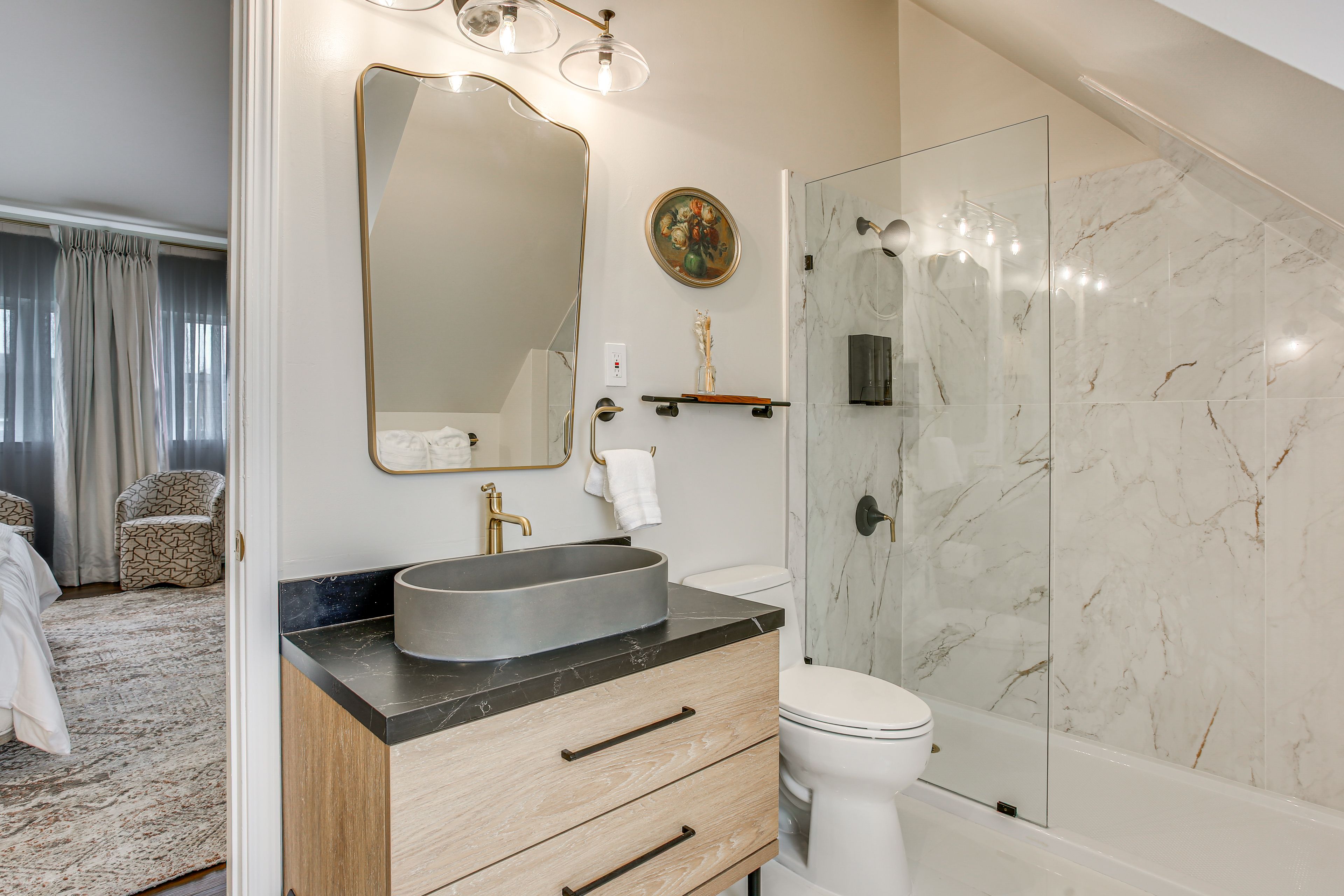 En-Suite Bathroom | 3rd Floor | Towels Provided